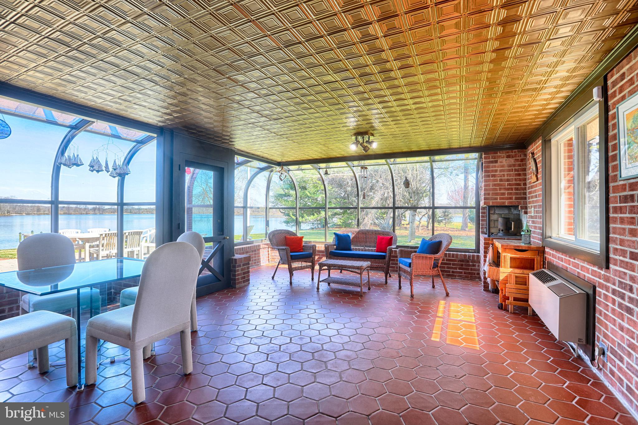 PRESQUILE - Residential