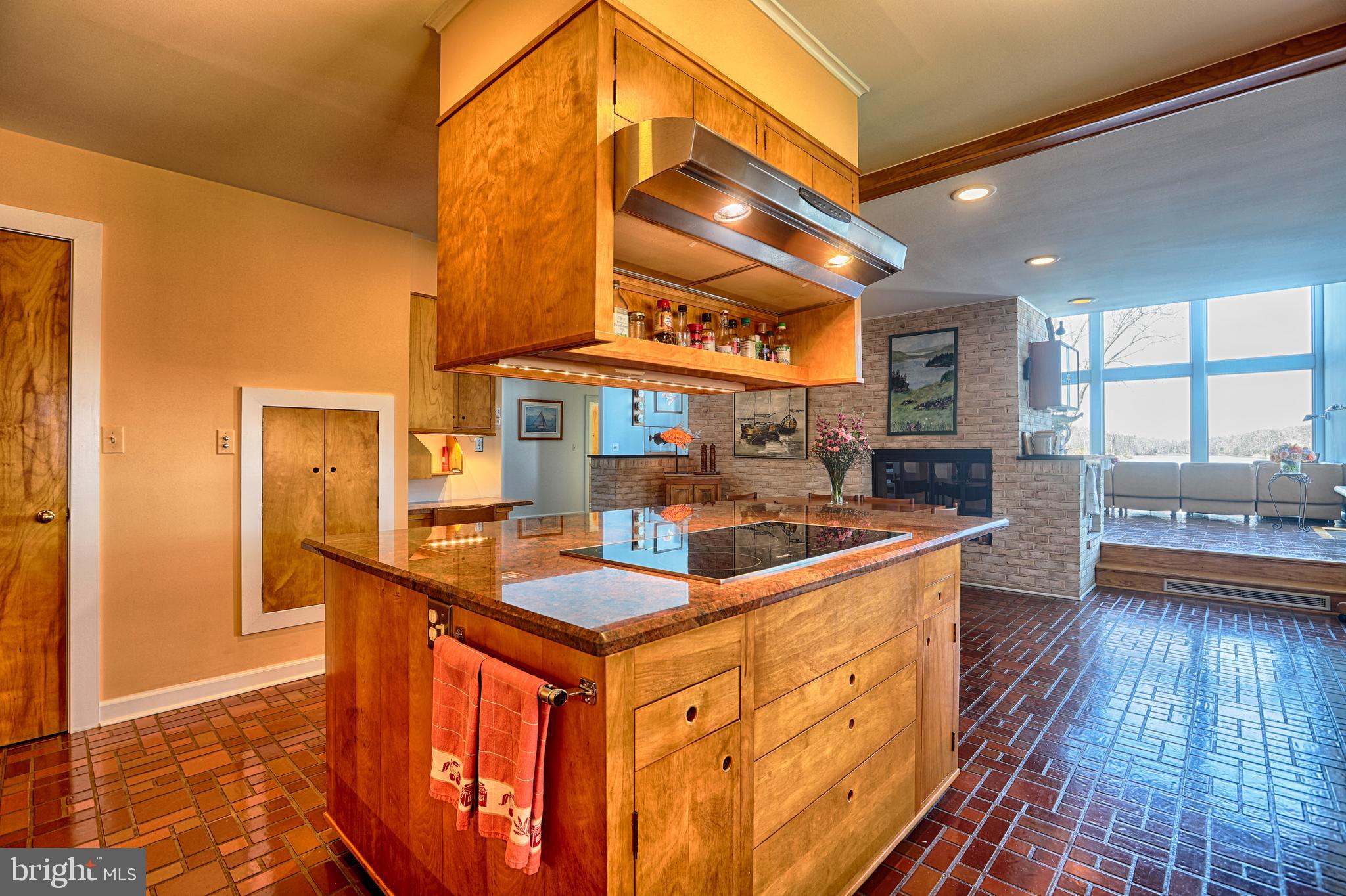 PRESQUILE - Residential