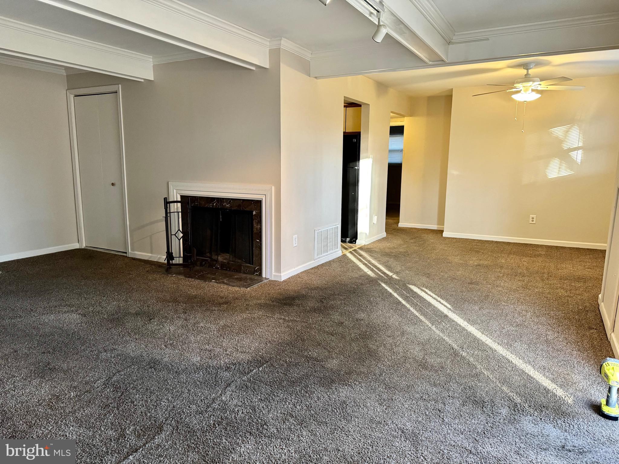 WARREN LODGE CONDOMINIUMS - Residential