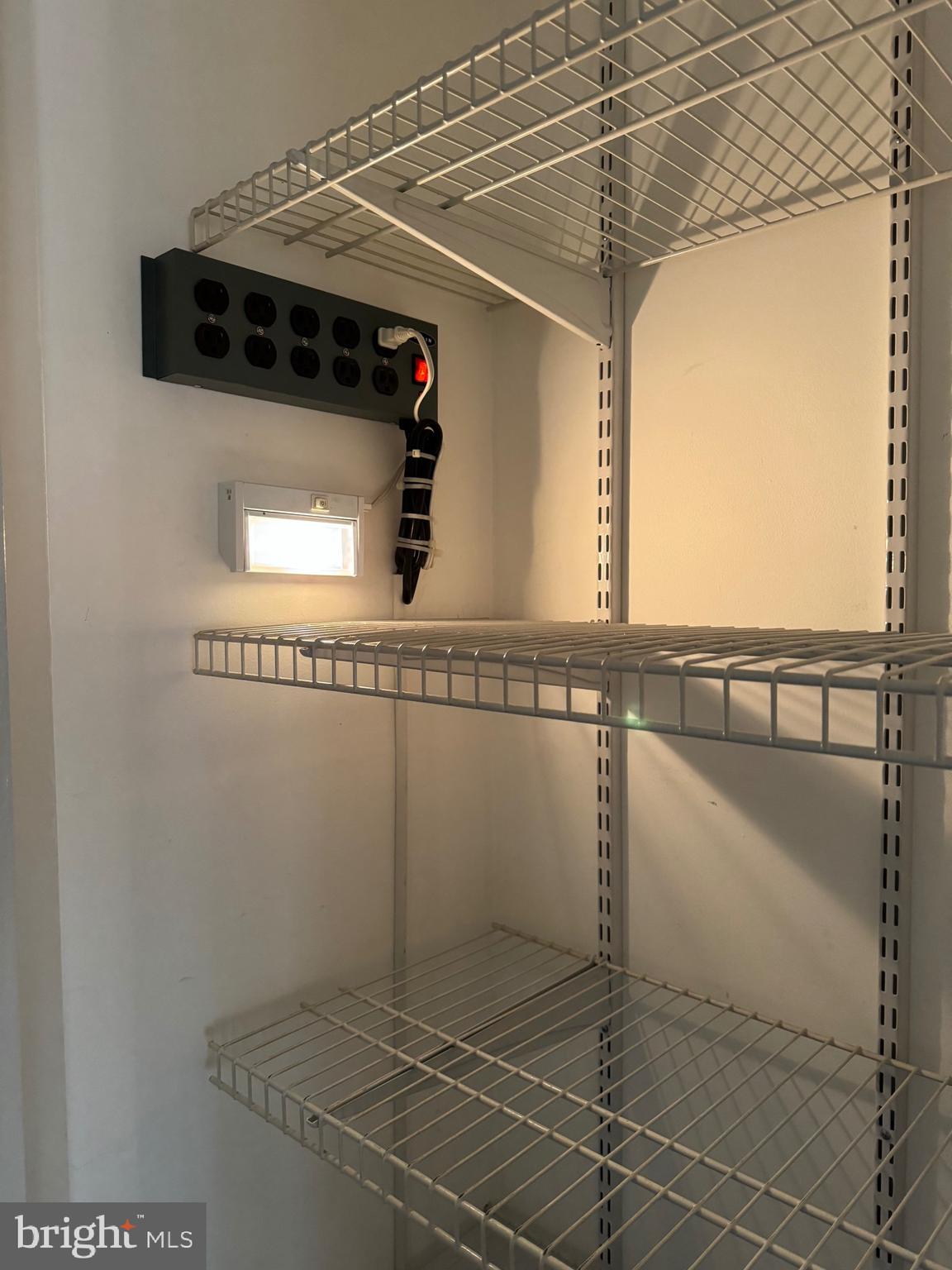 WARREN LODGE CONDOMINIUMS - Residential