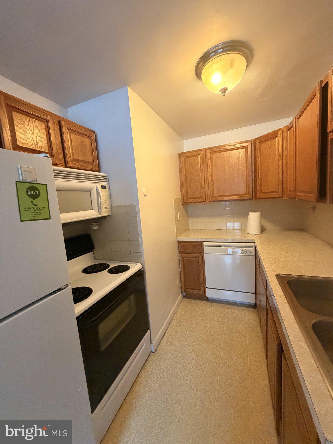 5720 WISSAHICKON AVENUE C17