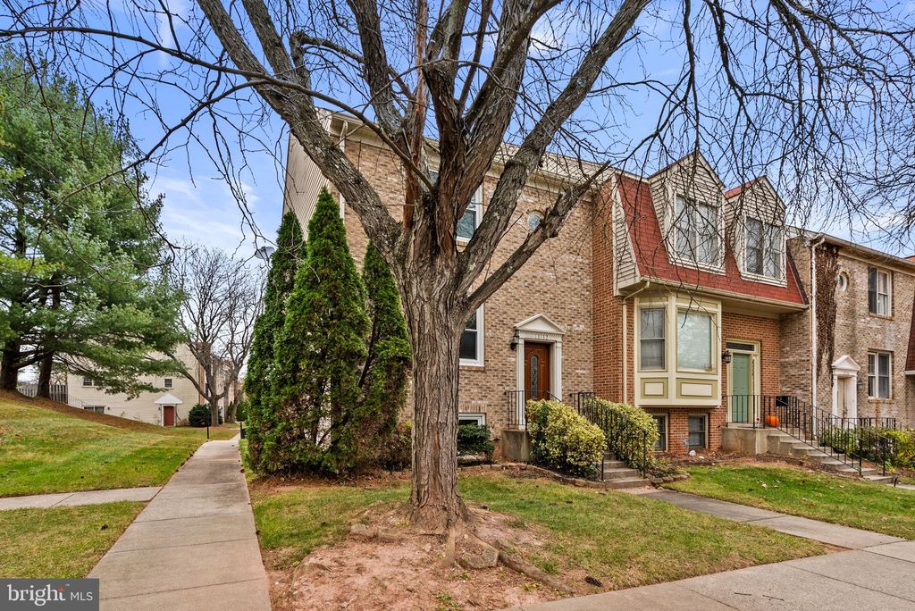 Photo of 13132 Kara Lane, SILVER SPRING, MD 20904 (MLS # MDMC2208524)