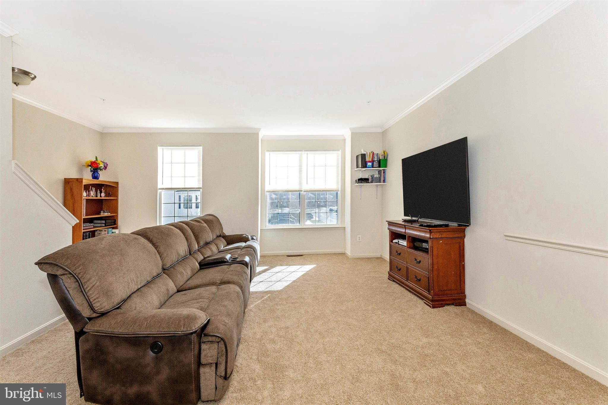 COLLEGIATE ACRES - Residential