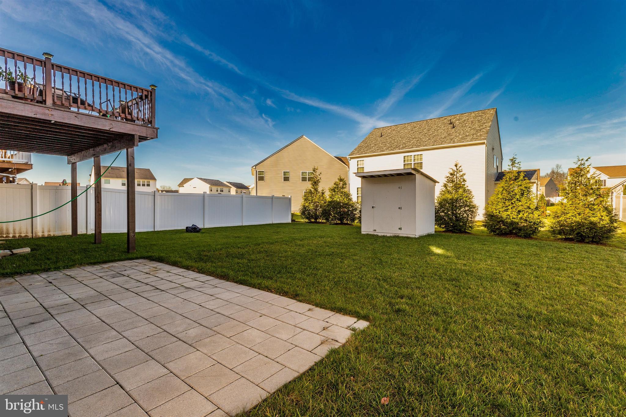 COLLEGIATE ACRES - Residential