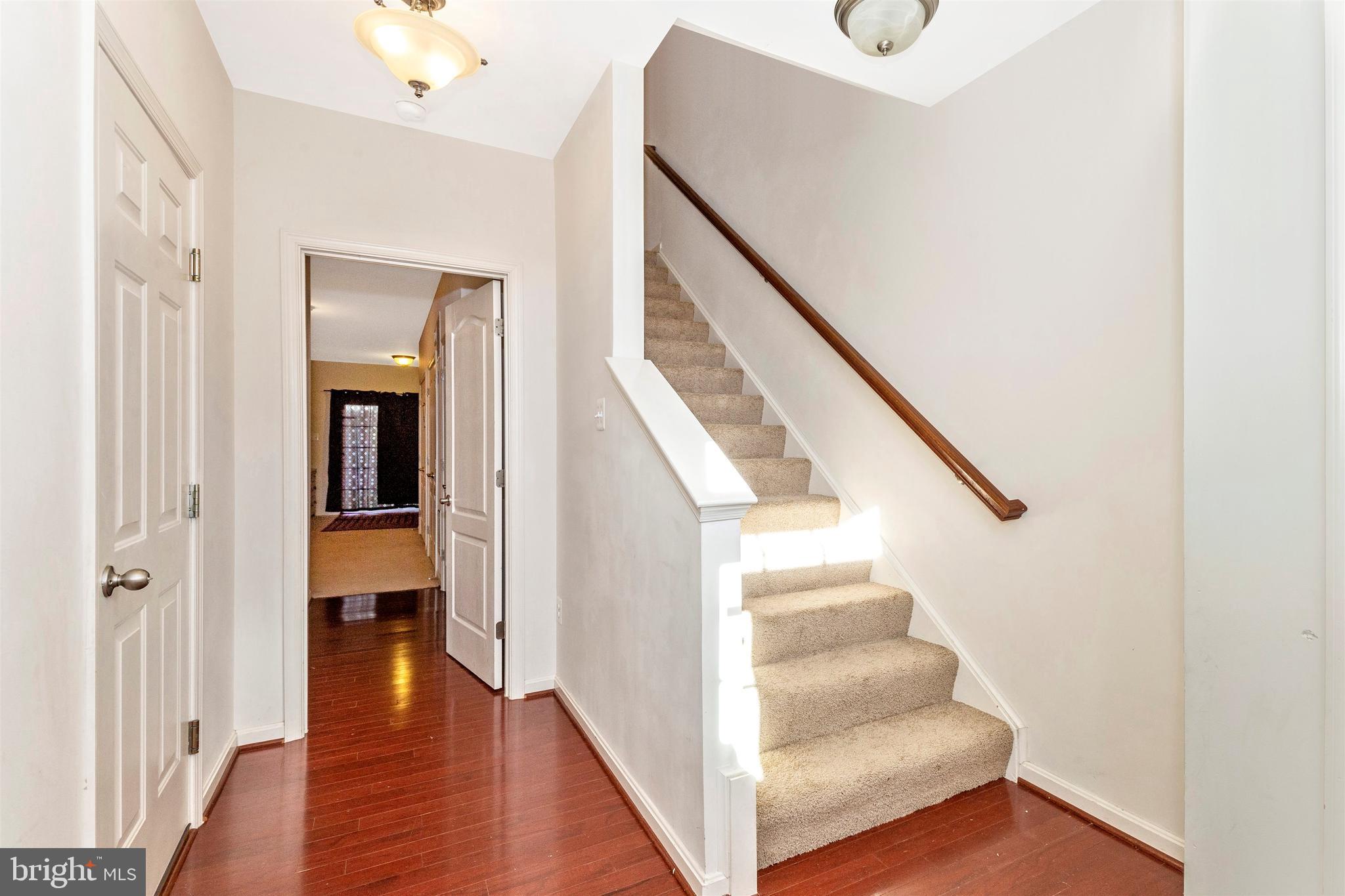 COLLEGIATE ACRES - Residential