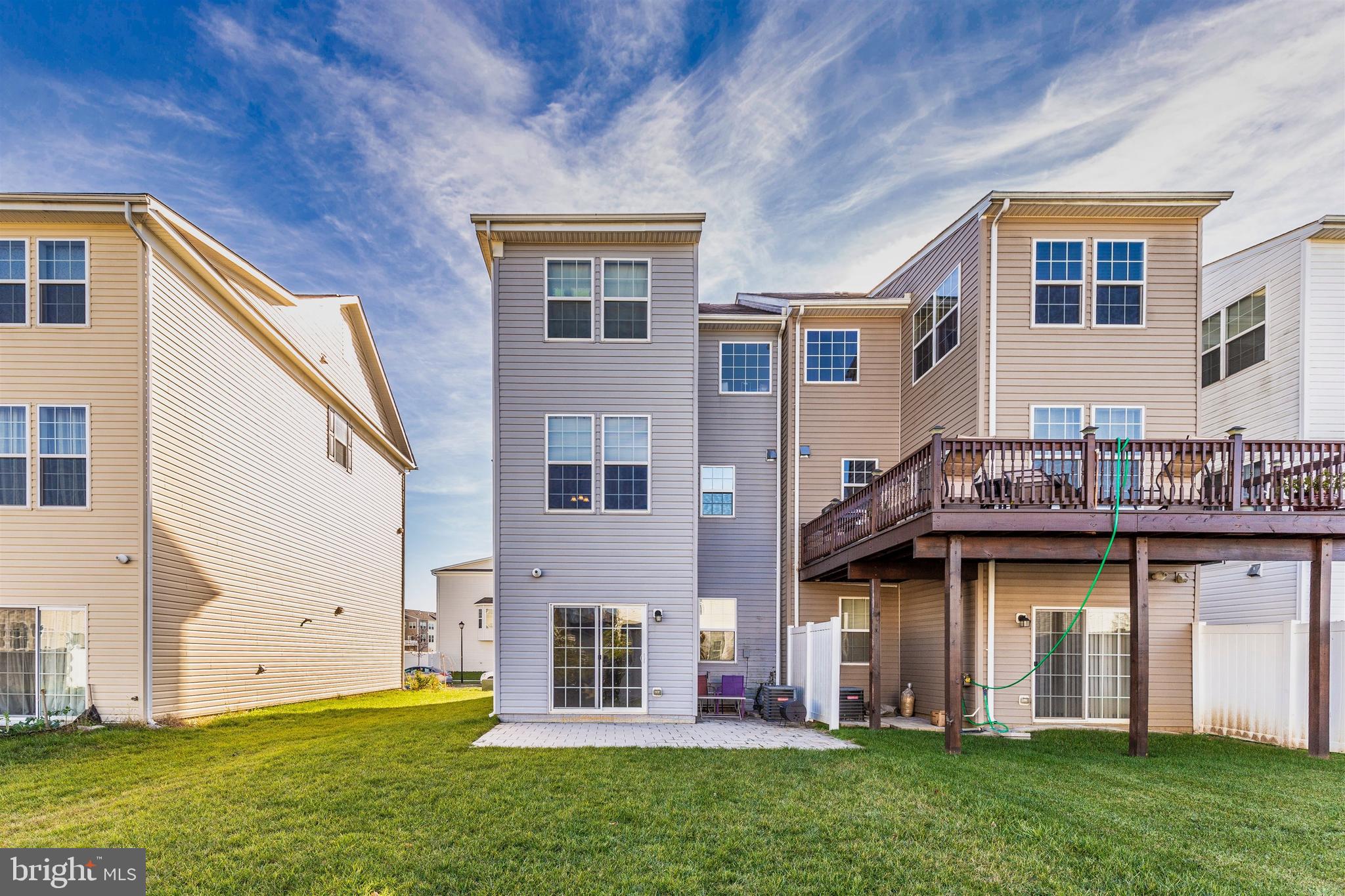 COLLEGIATE ACRES - Residential