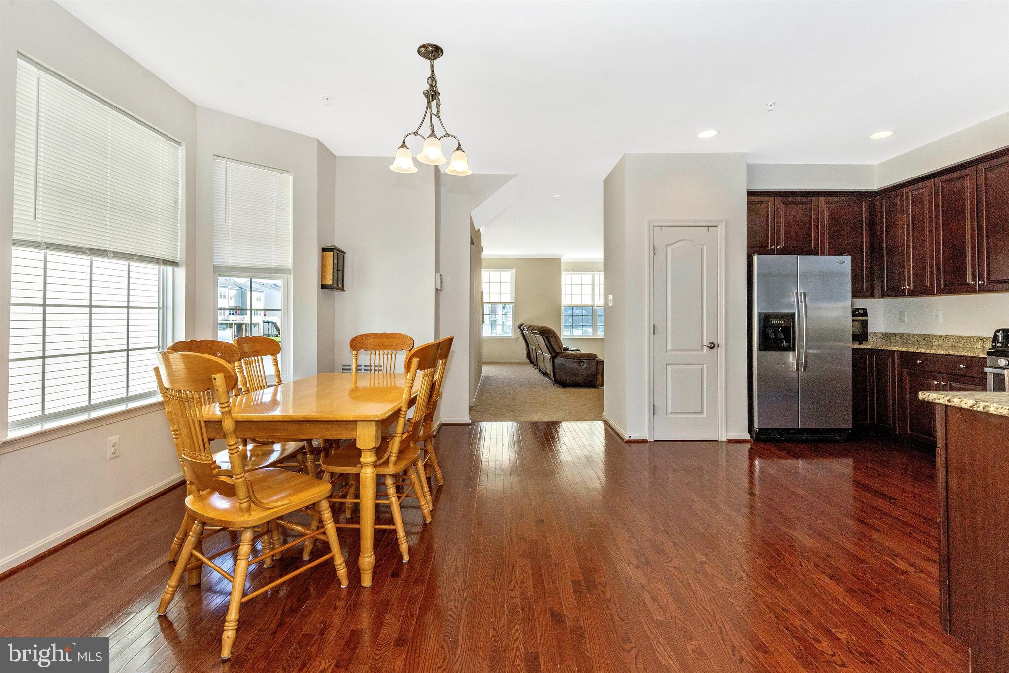 COLLEGIATE ACRES - Residential