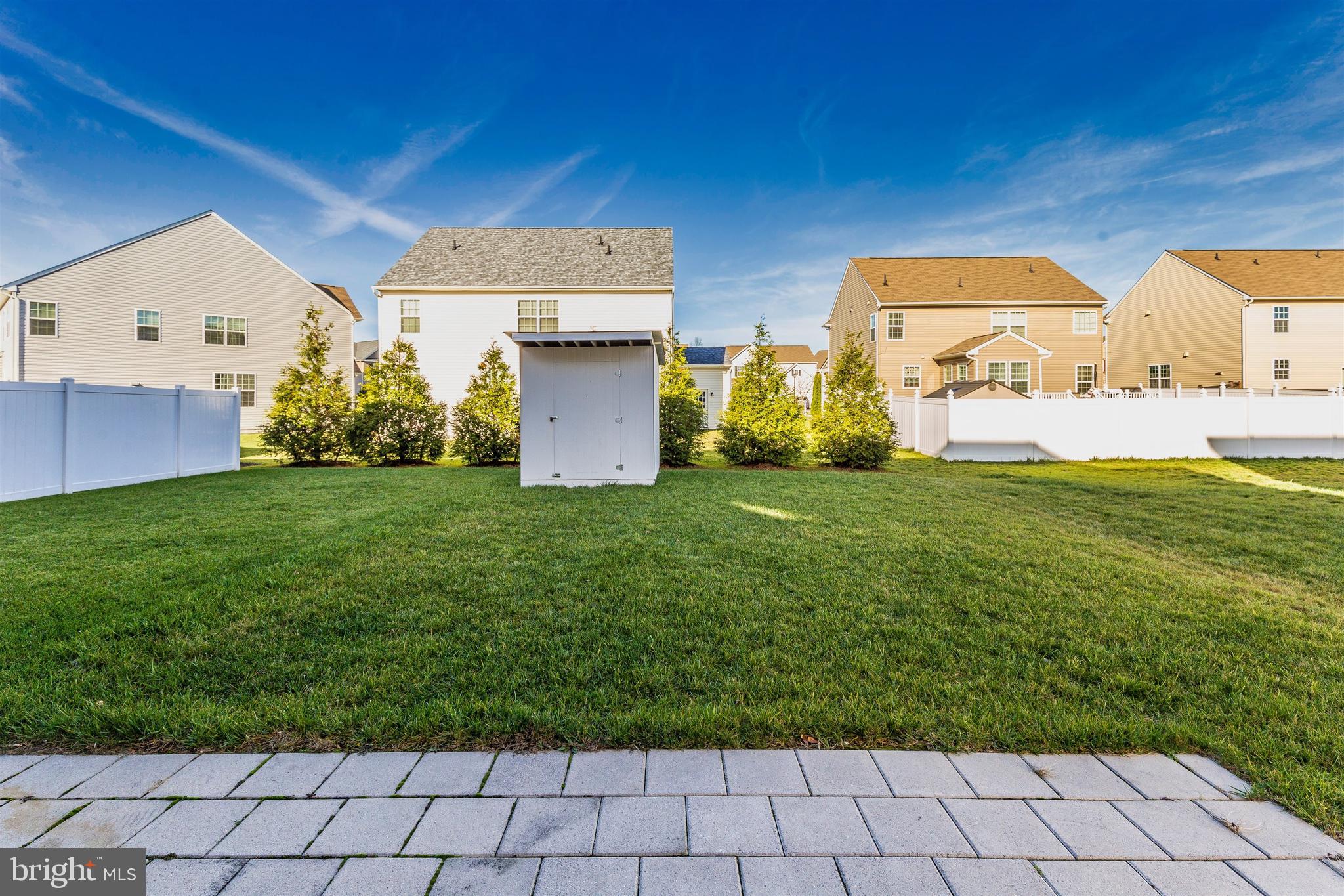 COLLEGIATE ACRES - Residential