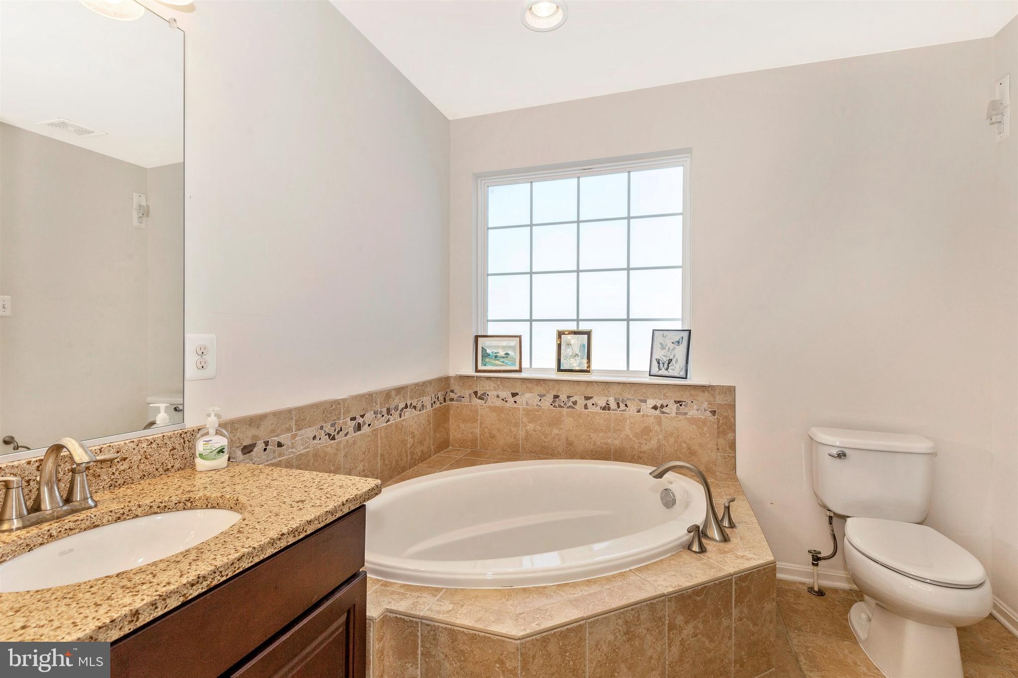 COLLEGIATE ACRES - Residential