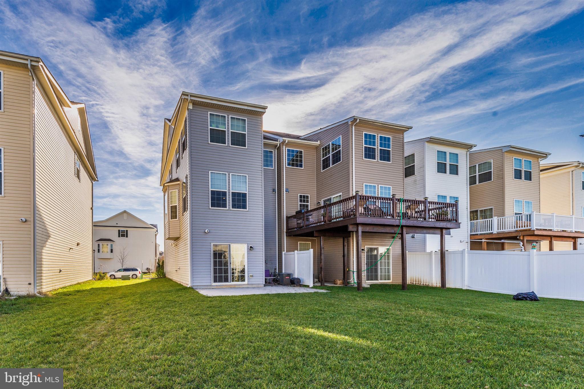 COLLEGIATE ACRES - Residential