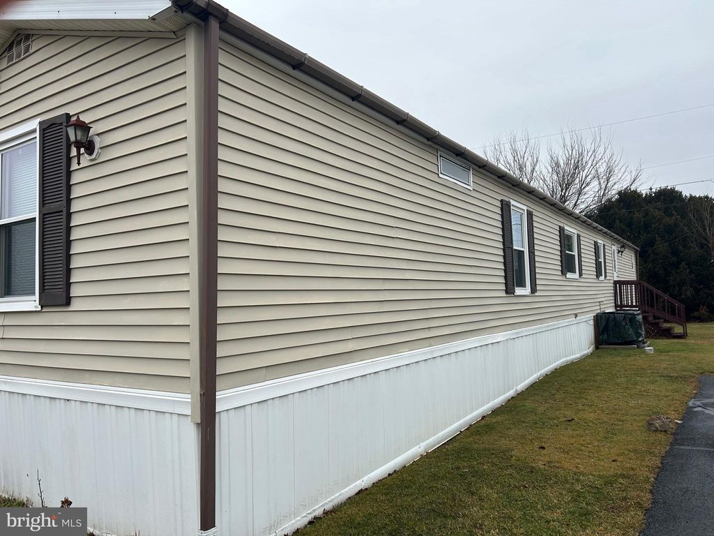 Photo of 489 Brendon Drive, LEOLA, PA 17540 (MLS # PALA2085068)