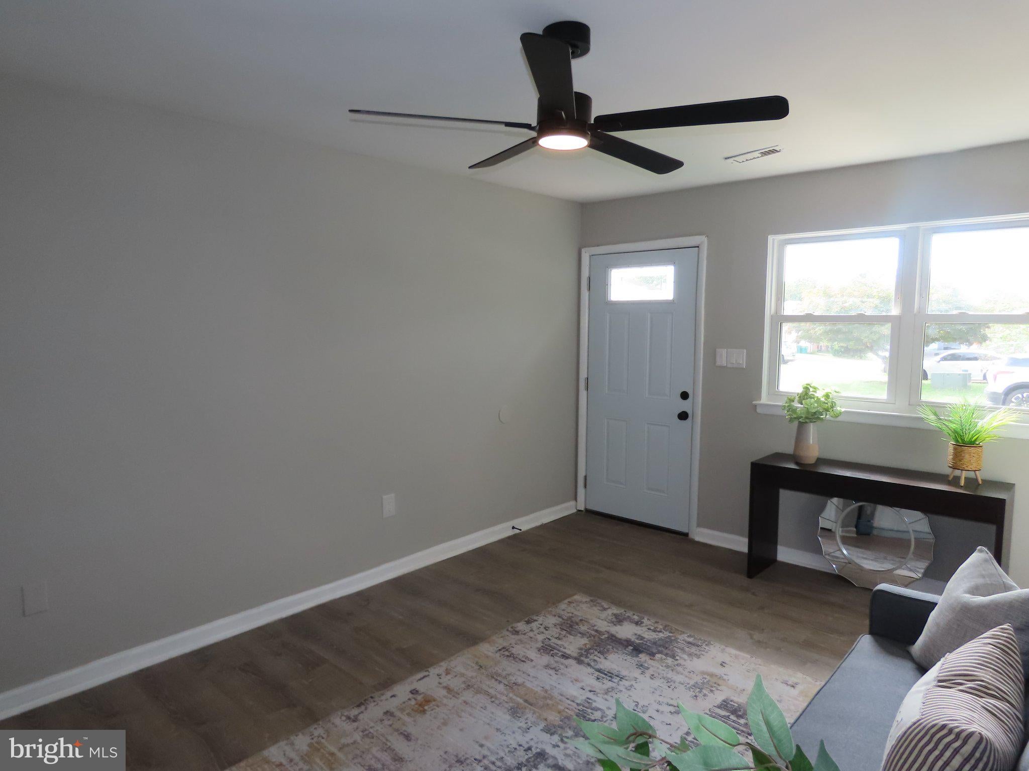 115 E BEAVER COURT