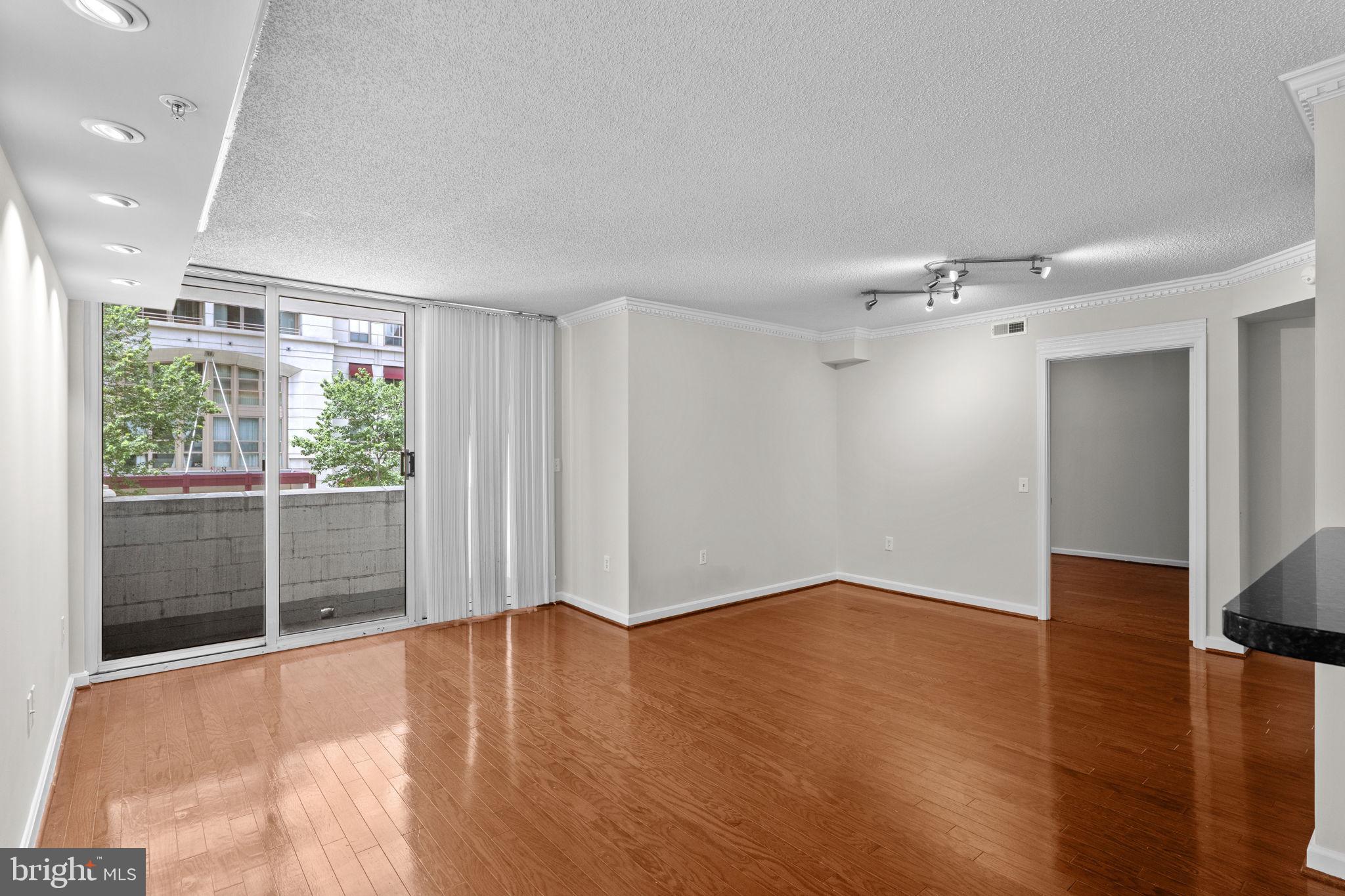 BON AIR - Residential