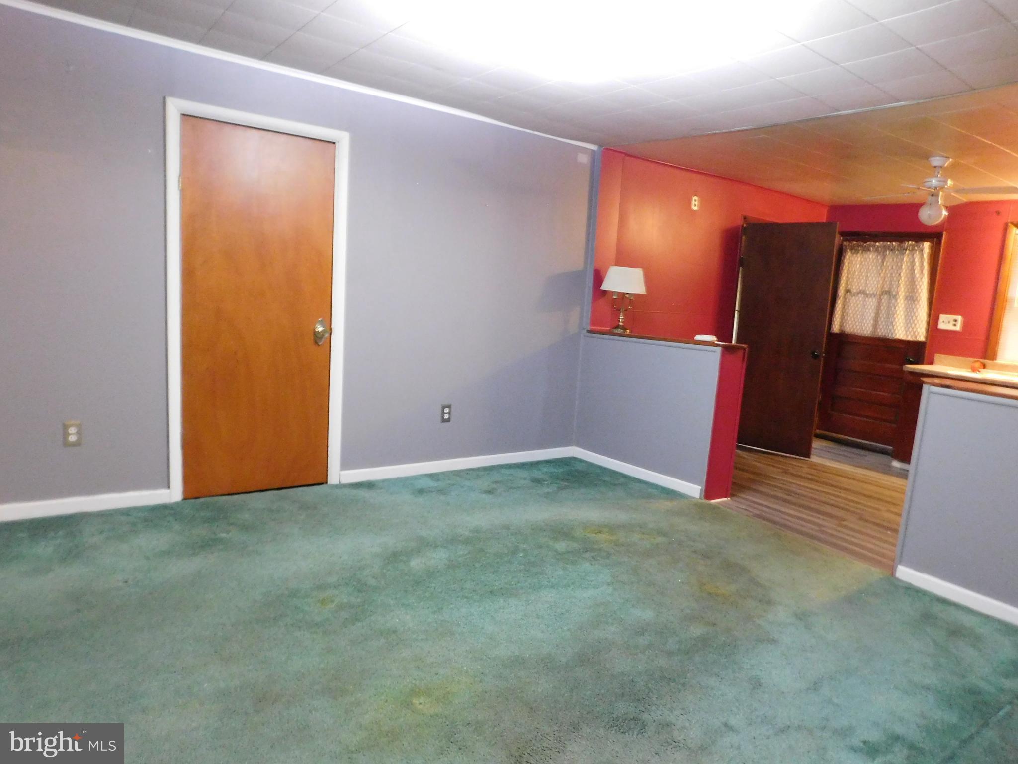 38 N 8TH STREET