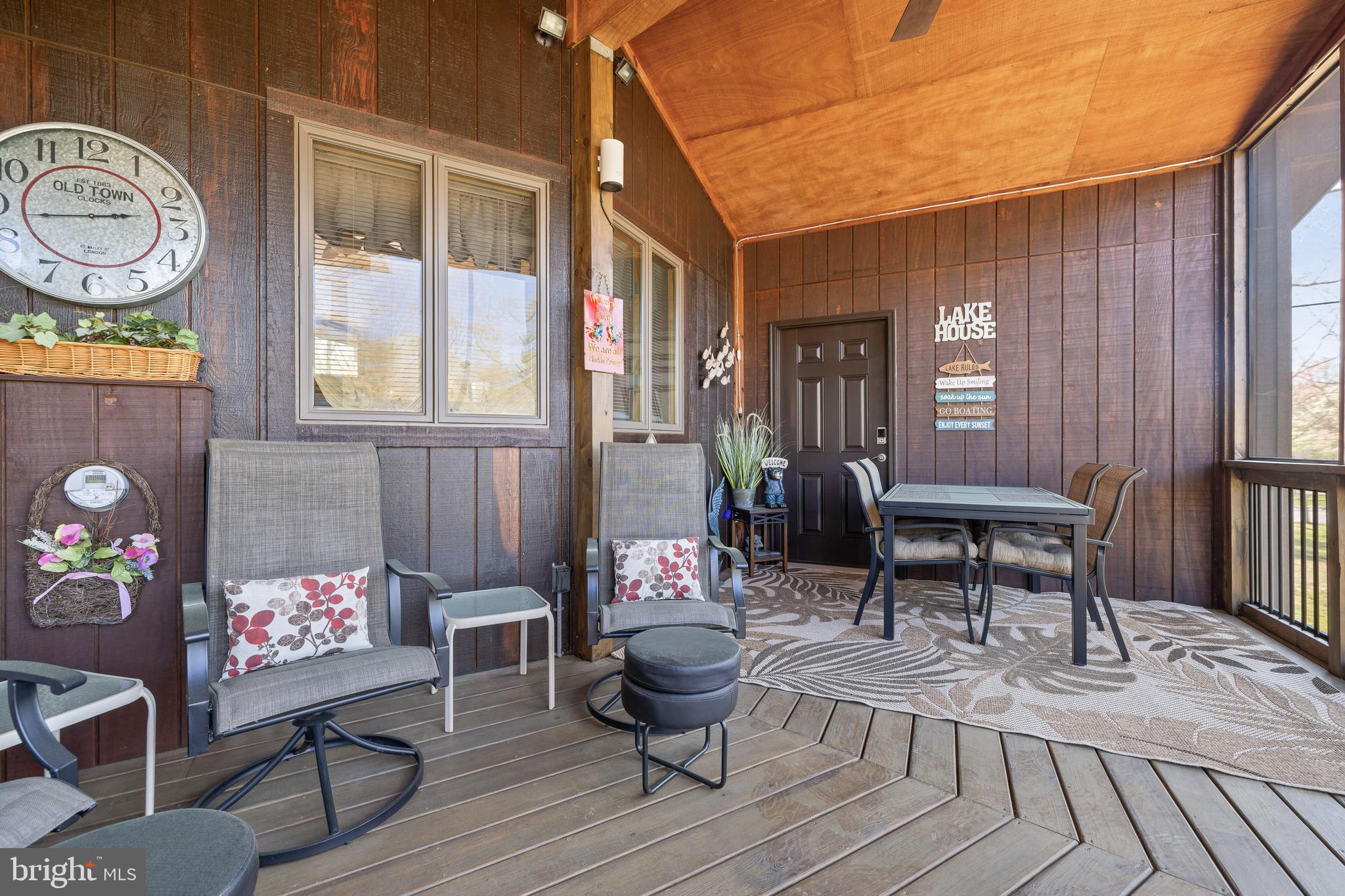 OAK LANDING - Residential