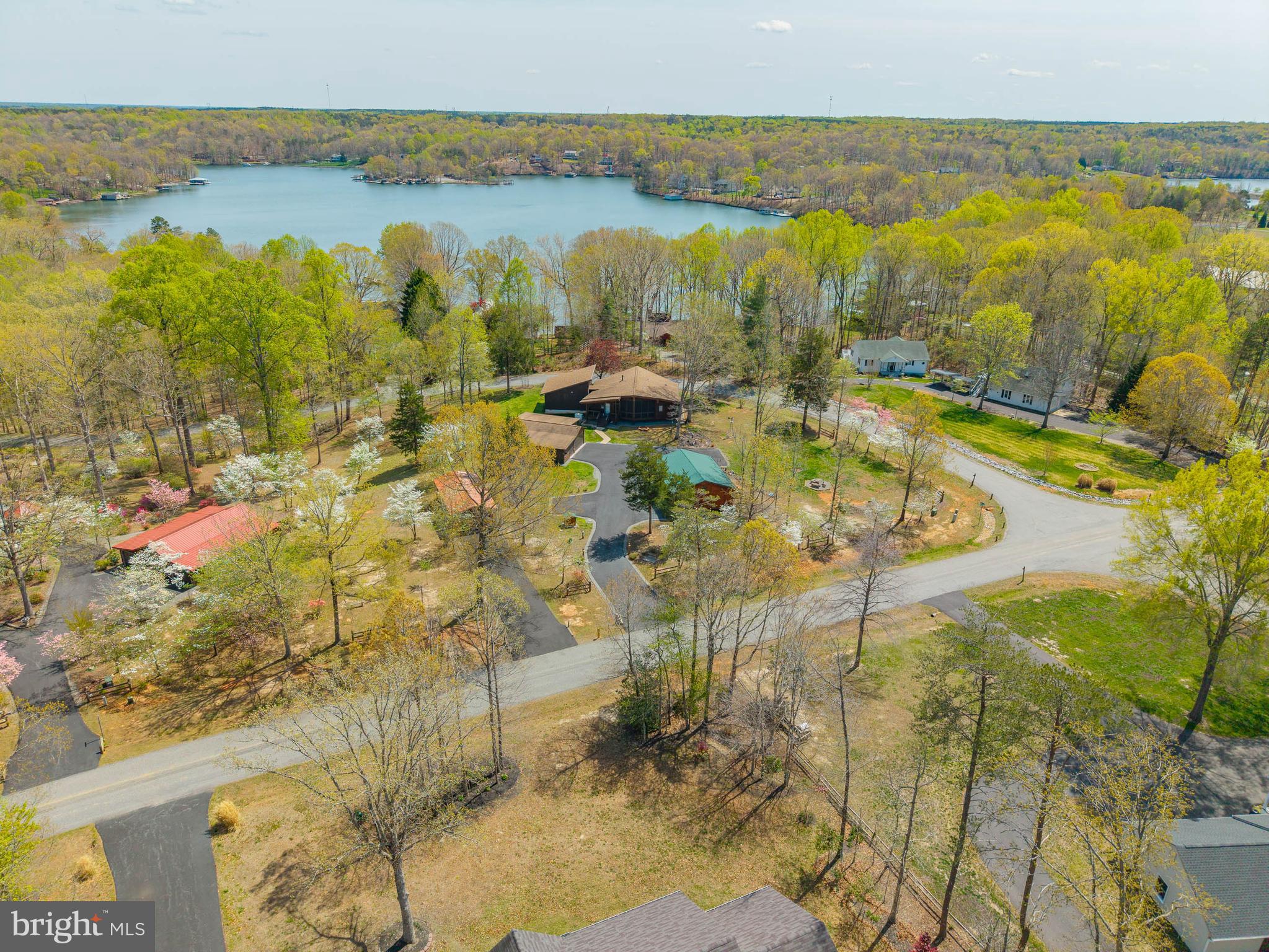 OAK LANDING - Residential