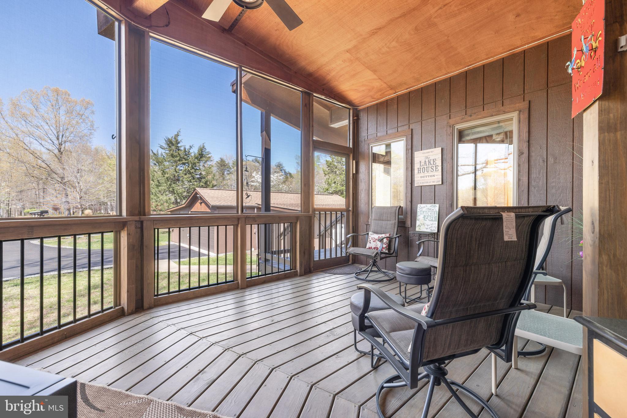 OAK LANDING - Residential