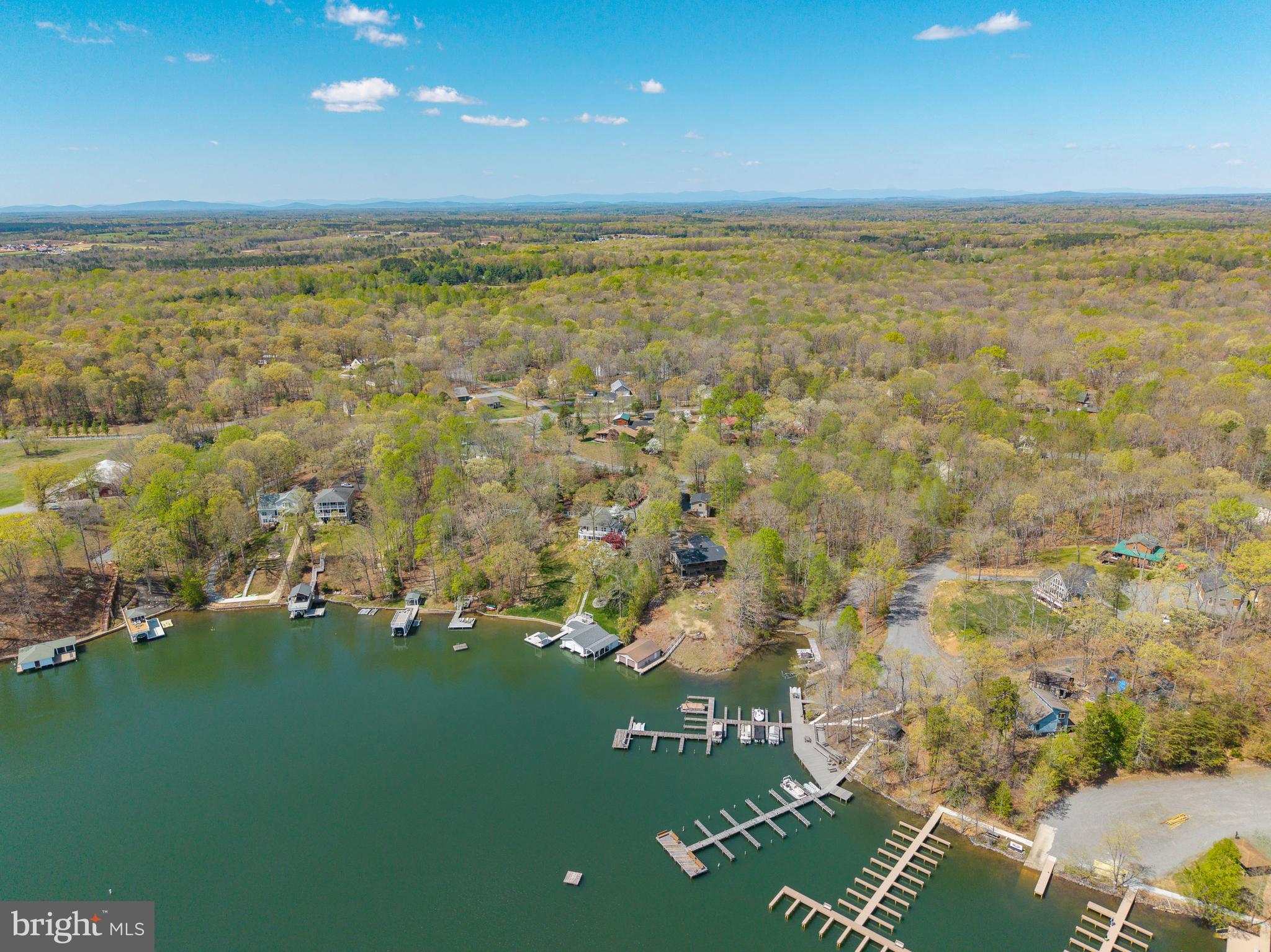 OAK LANDING - Residential