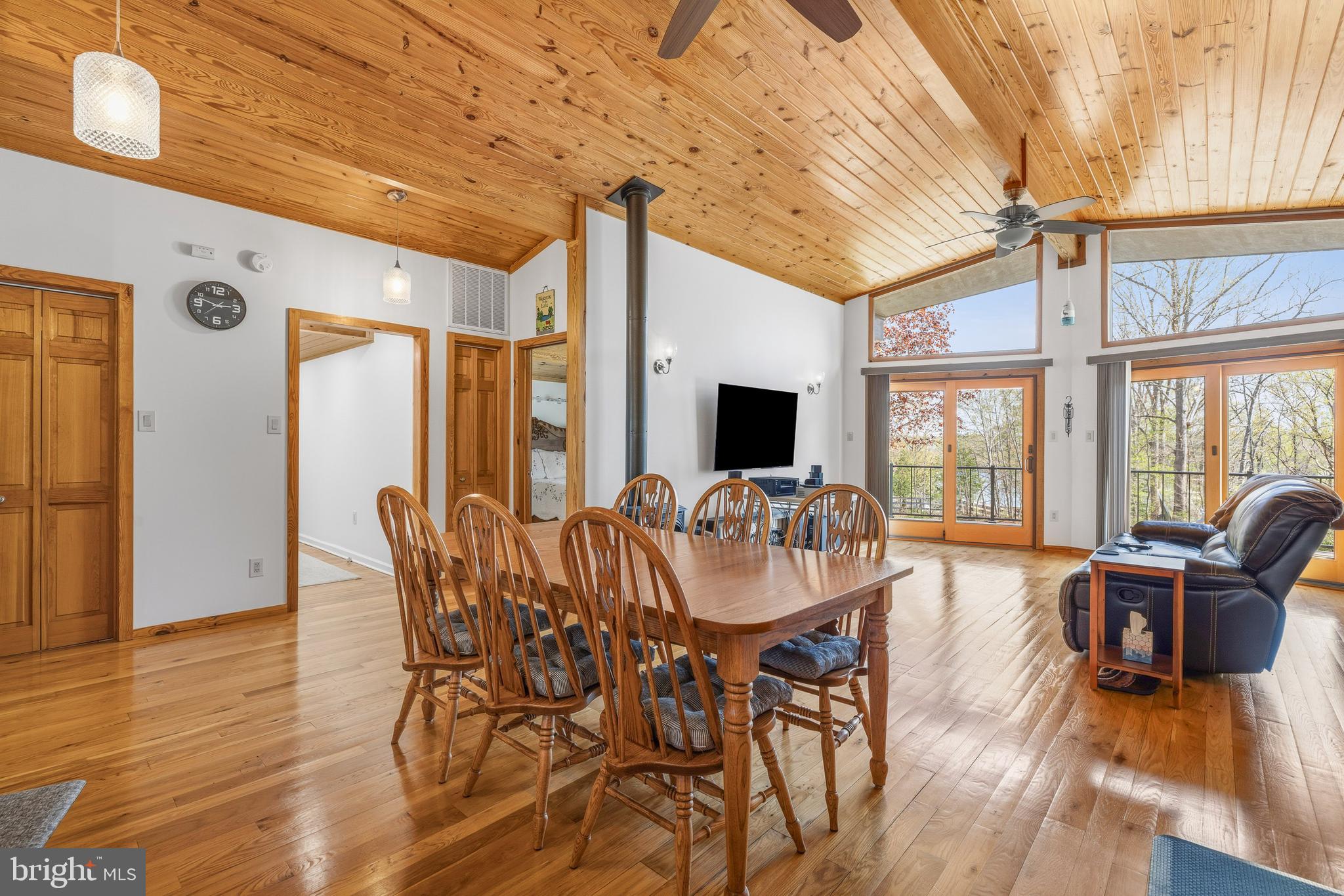 OAK LANDING - Residential