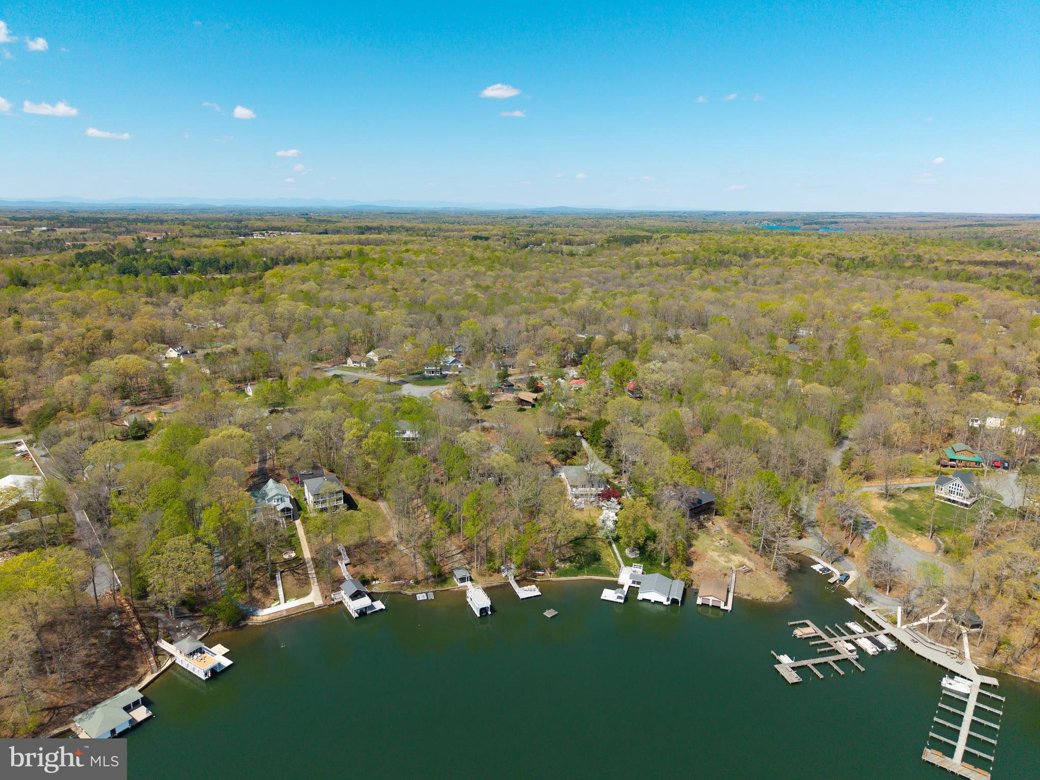 OAK LANDING - Residential