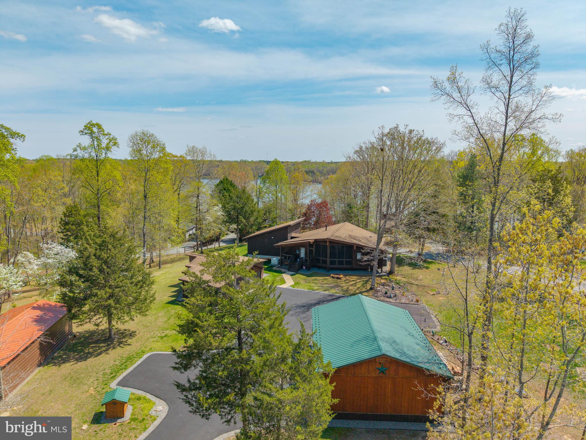 OAK LANDING - Residential
