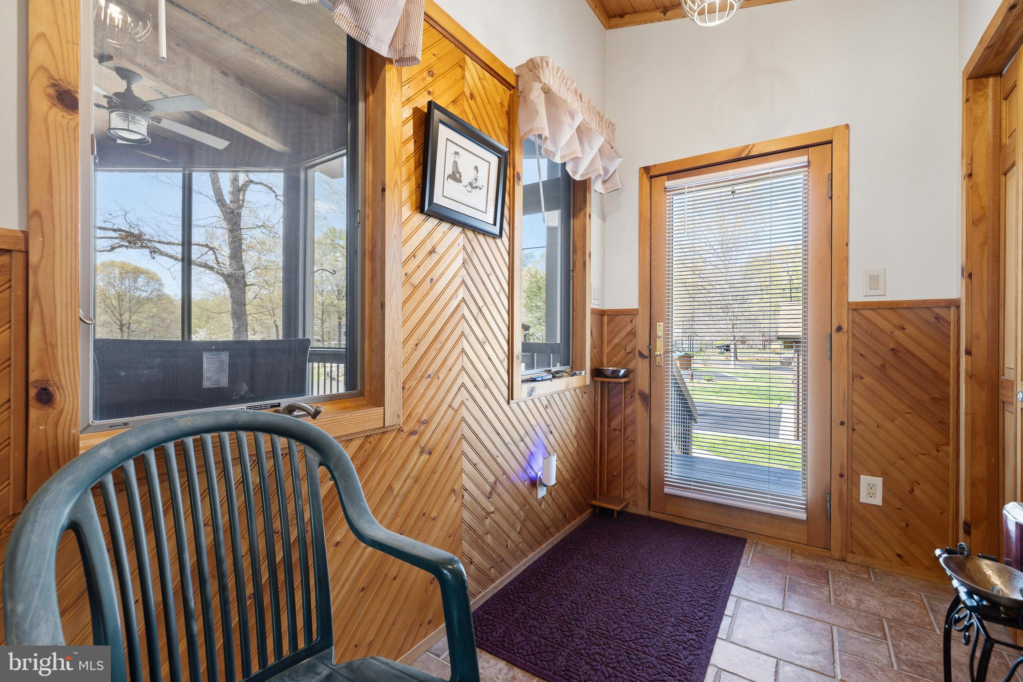 OAK LANDING - Residential