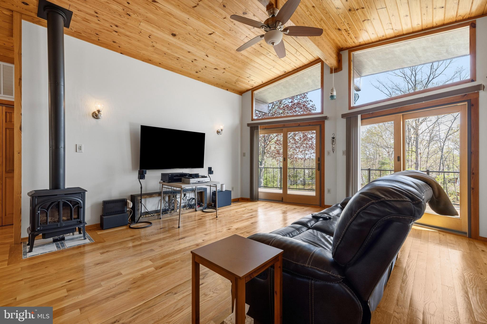 OAK LANDING - Residential