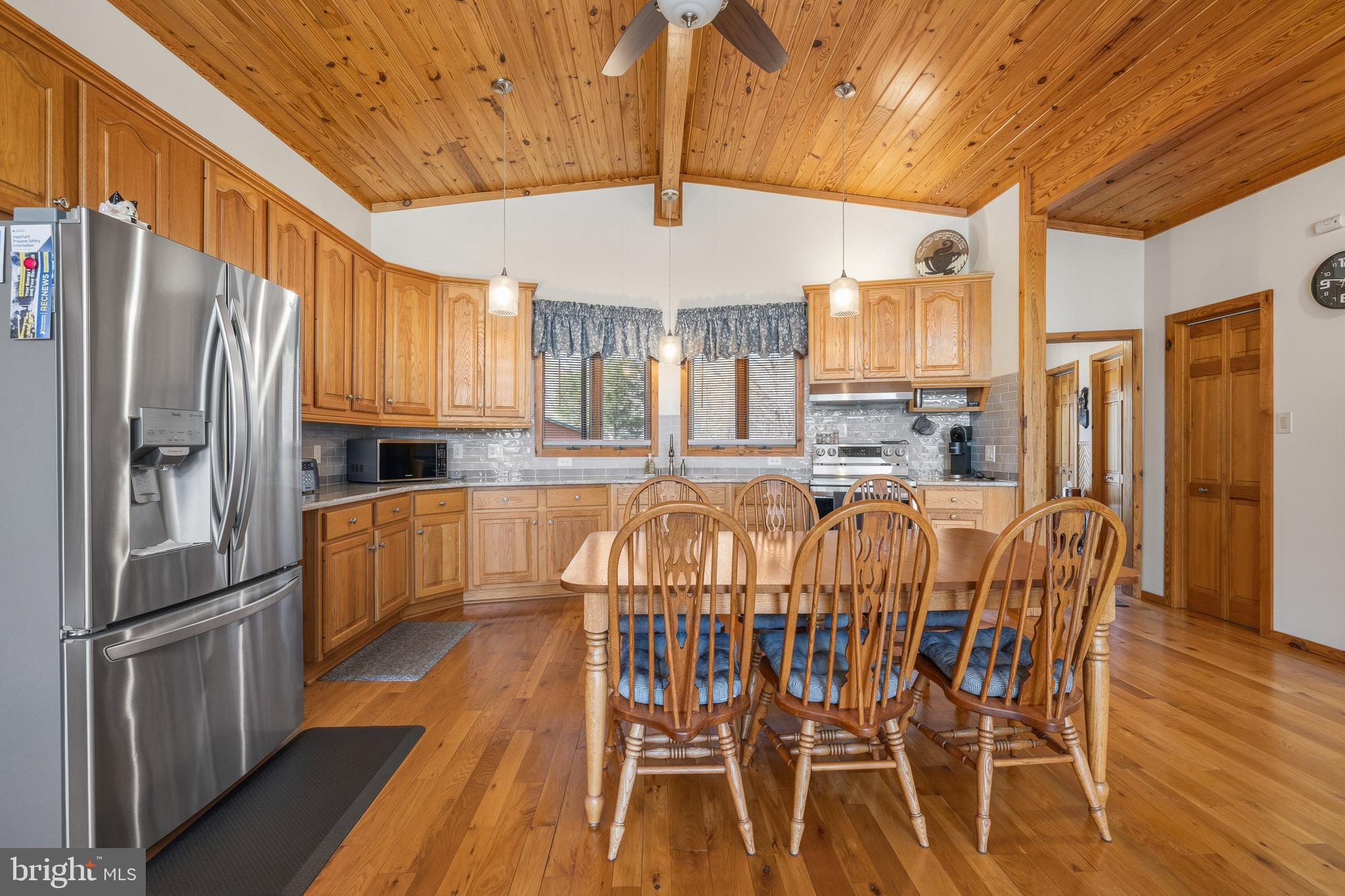 OAK LANDING - Residential