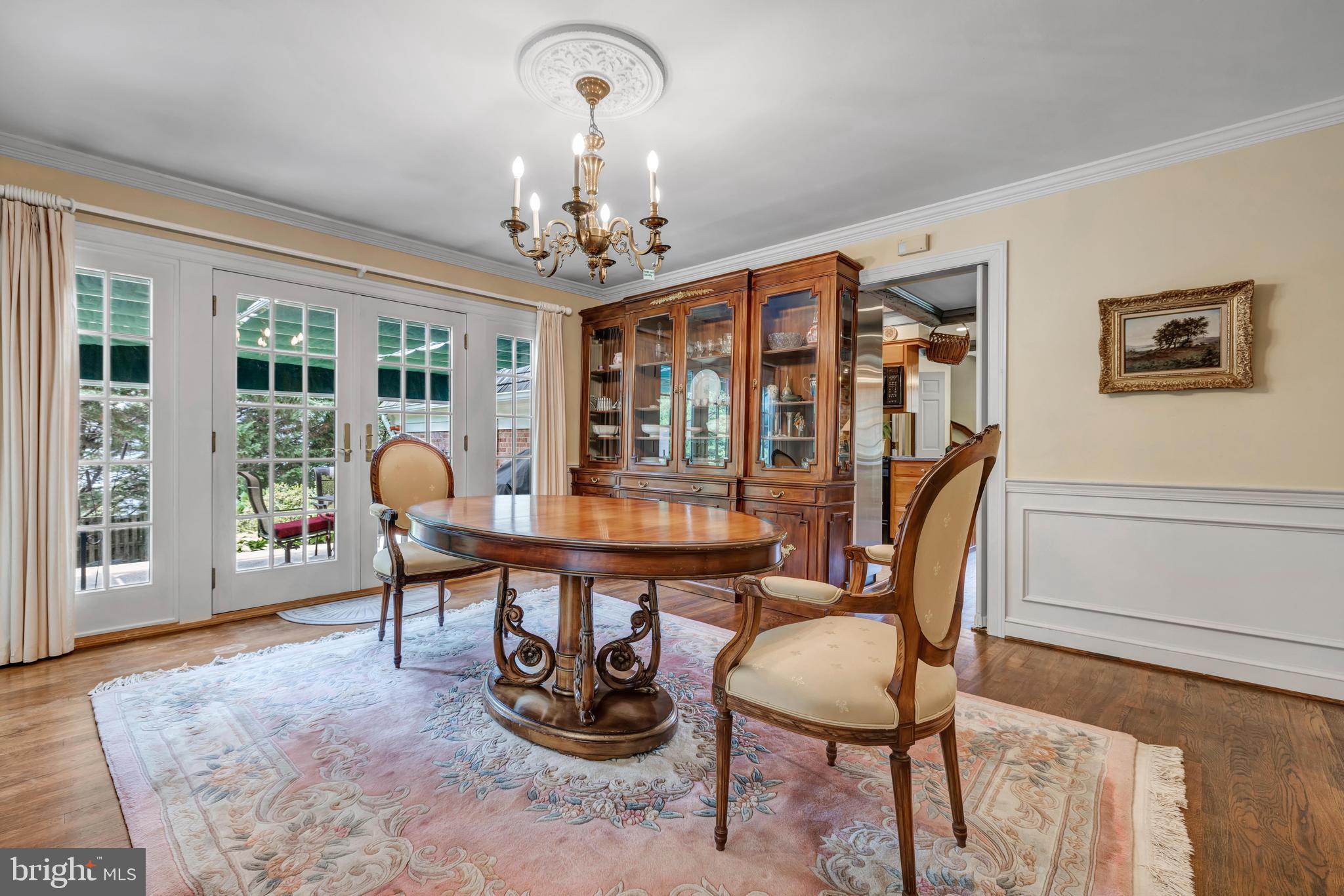 BURNING TREE VIEW - Residential