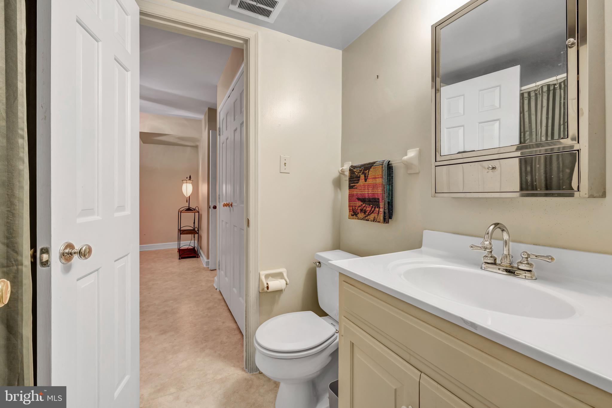 BURNING TREE VIEW - Residential