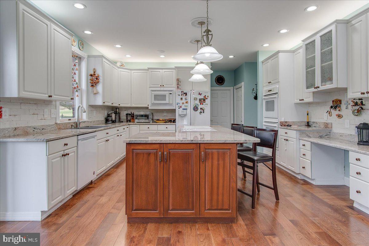 BLACK ROCK ESTATES - Residential