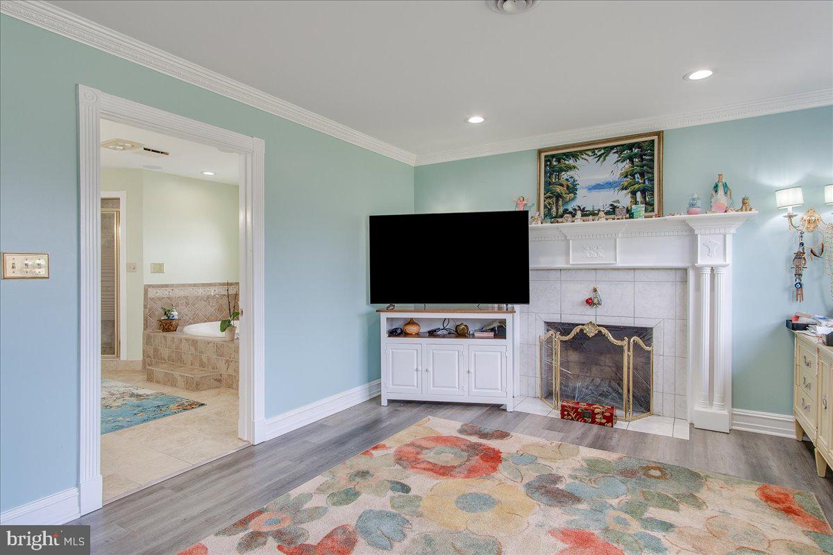 BLACK ROCK ESTATES - Residential