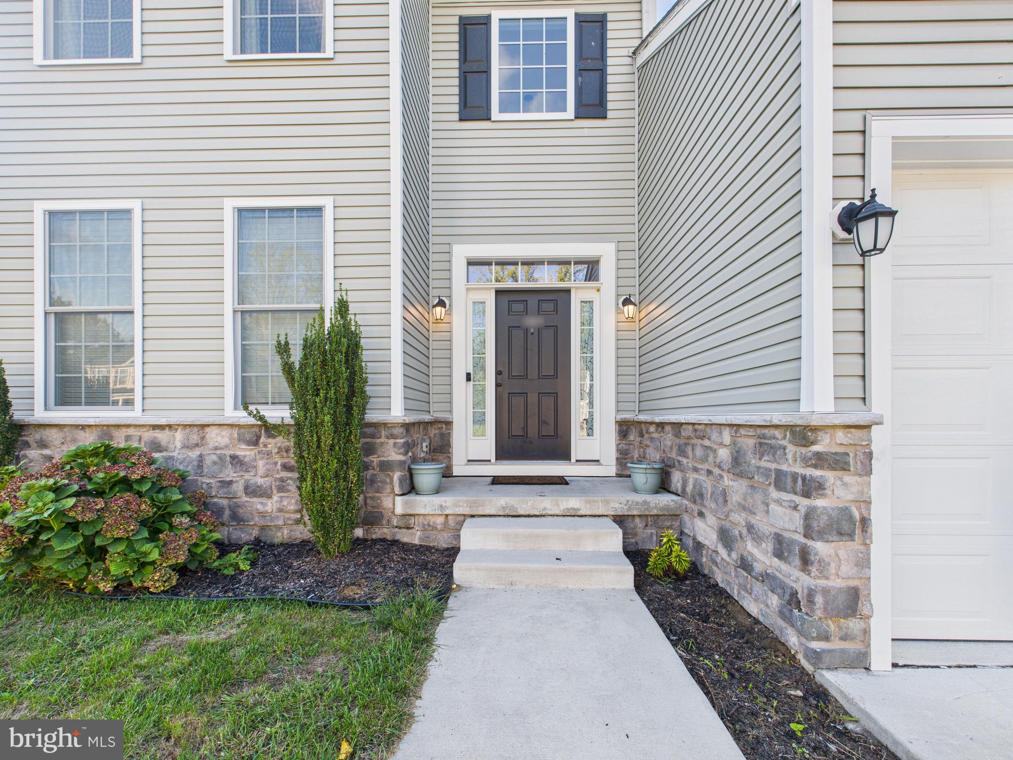 285 SHORE LANE