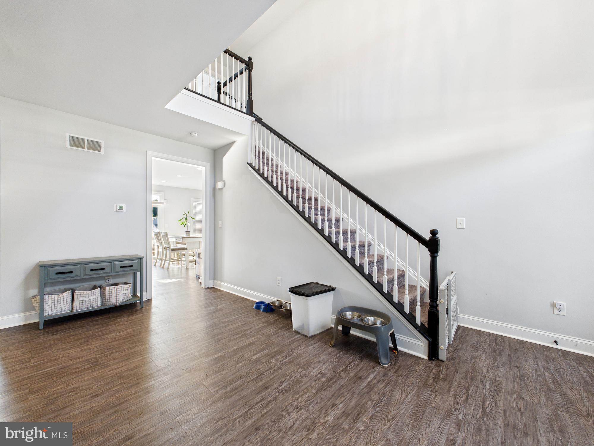 285 SHORE LANE