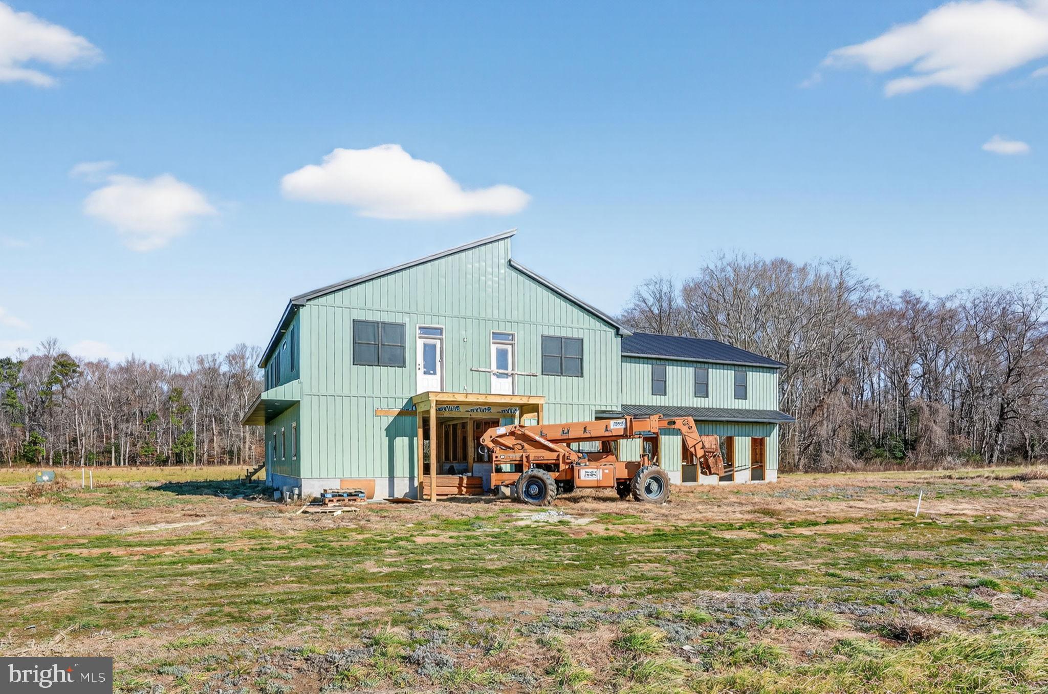 8005 HICKMAN FARM ROAD