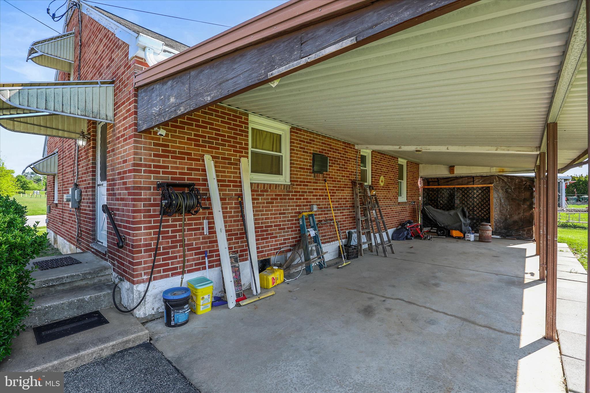 WEST YORK - Residential