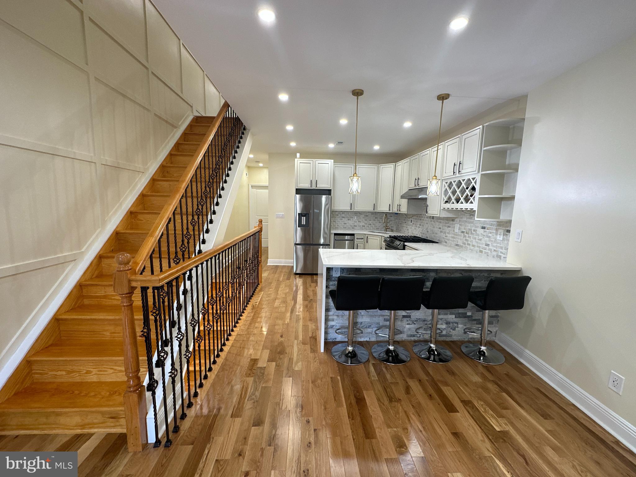 STRAWBERRY MANSION - Residential