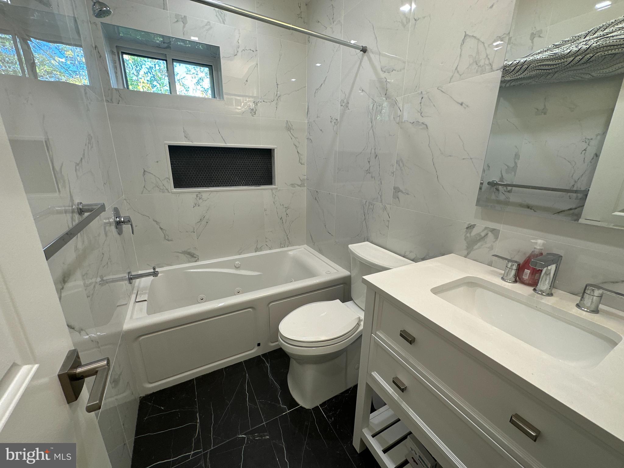 STRAWBERRY MANSION - Residential