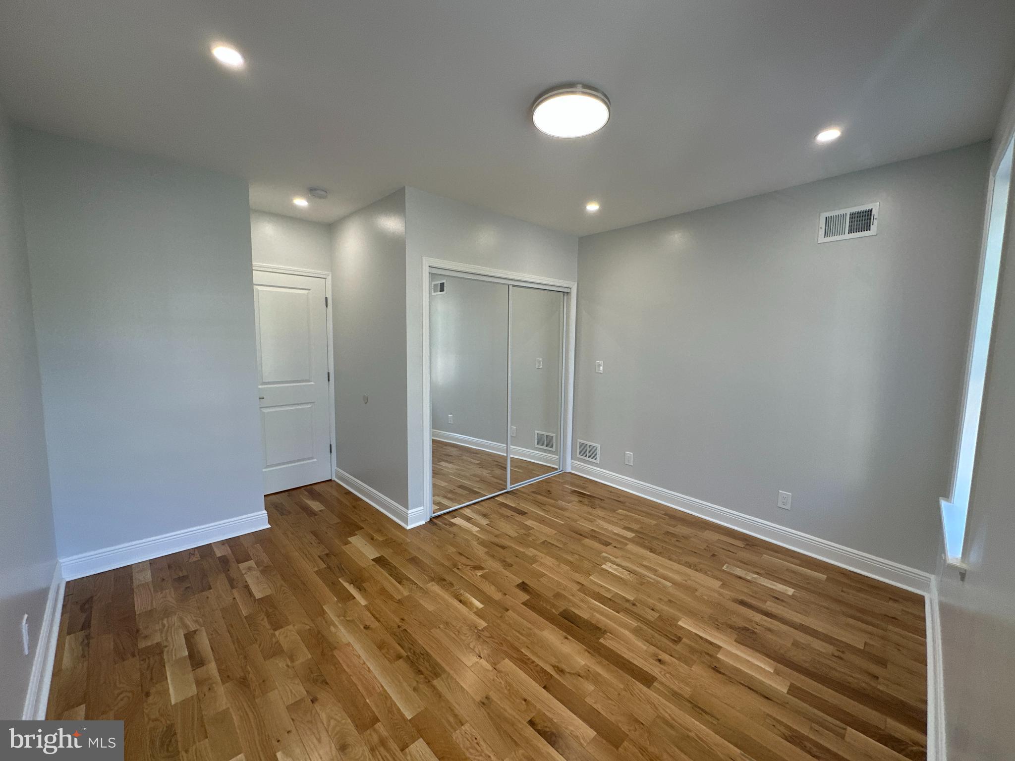 STRAWBERRY MANSION - Residential