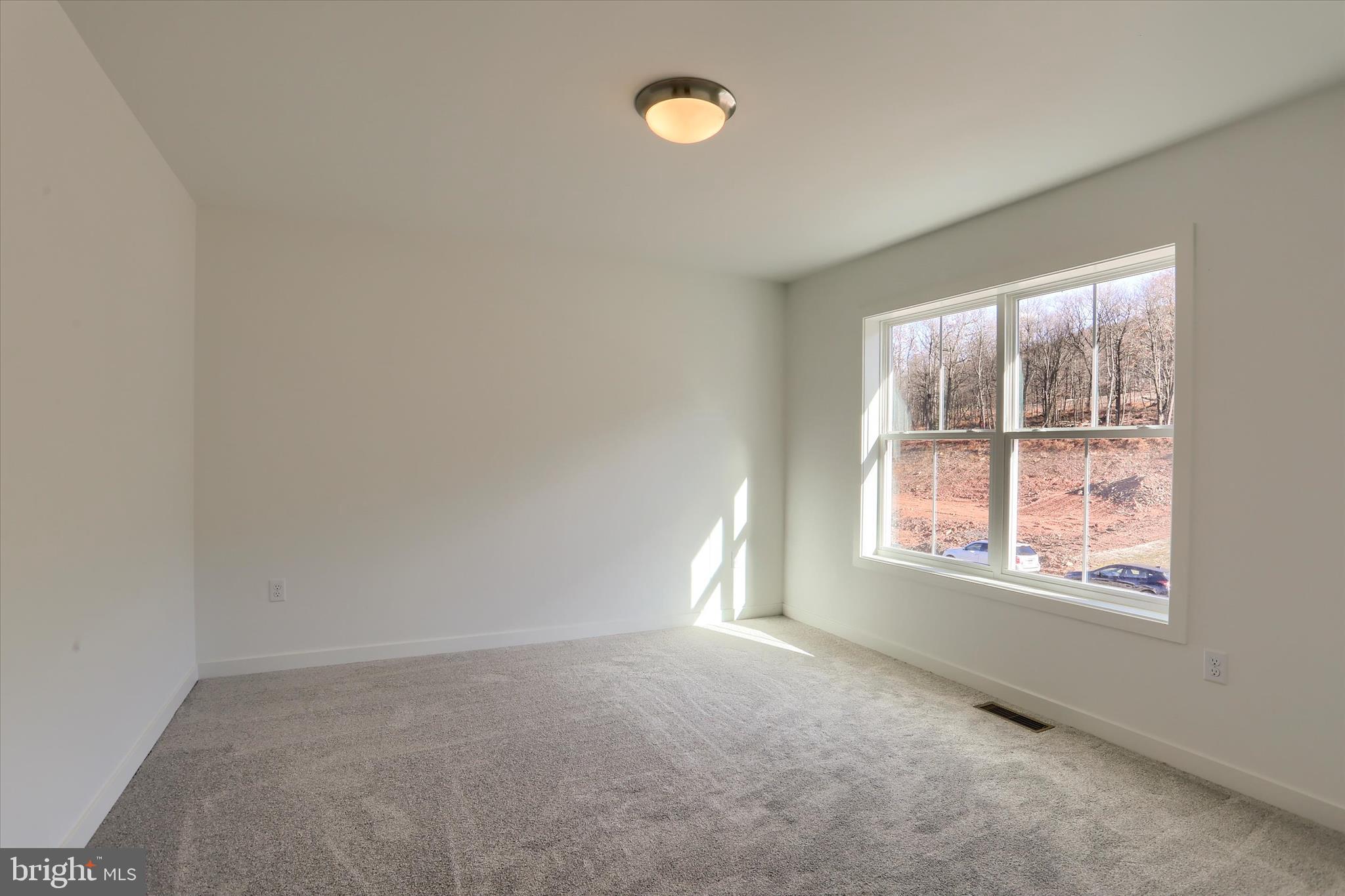 ROCKVILLE ESTATES - Residential