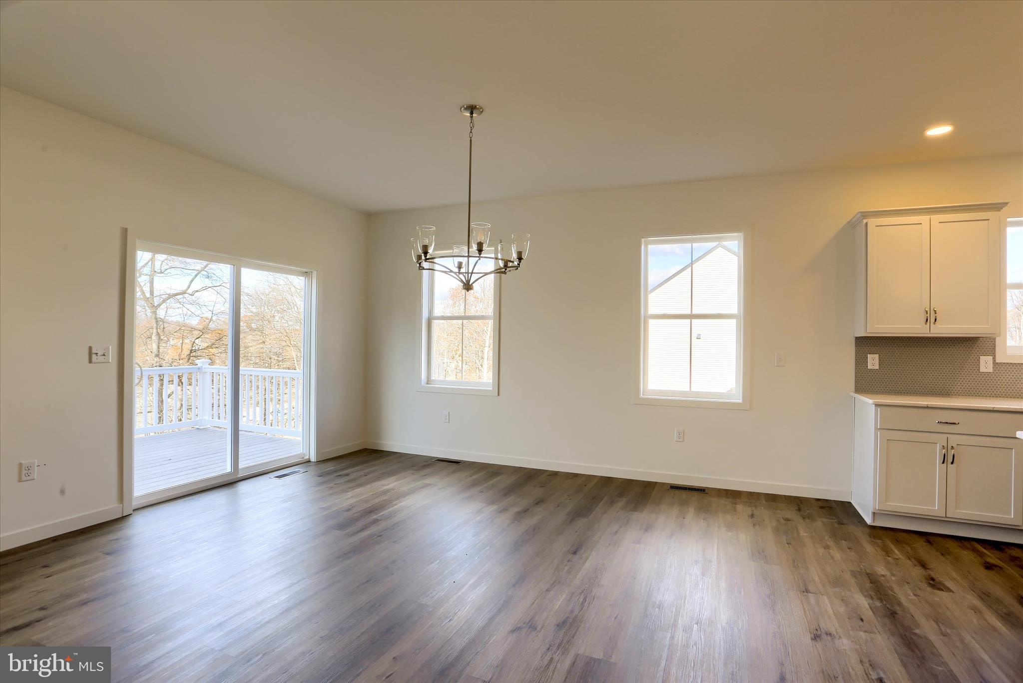 ROCKVILLE ESTATES - Residential