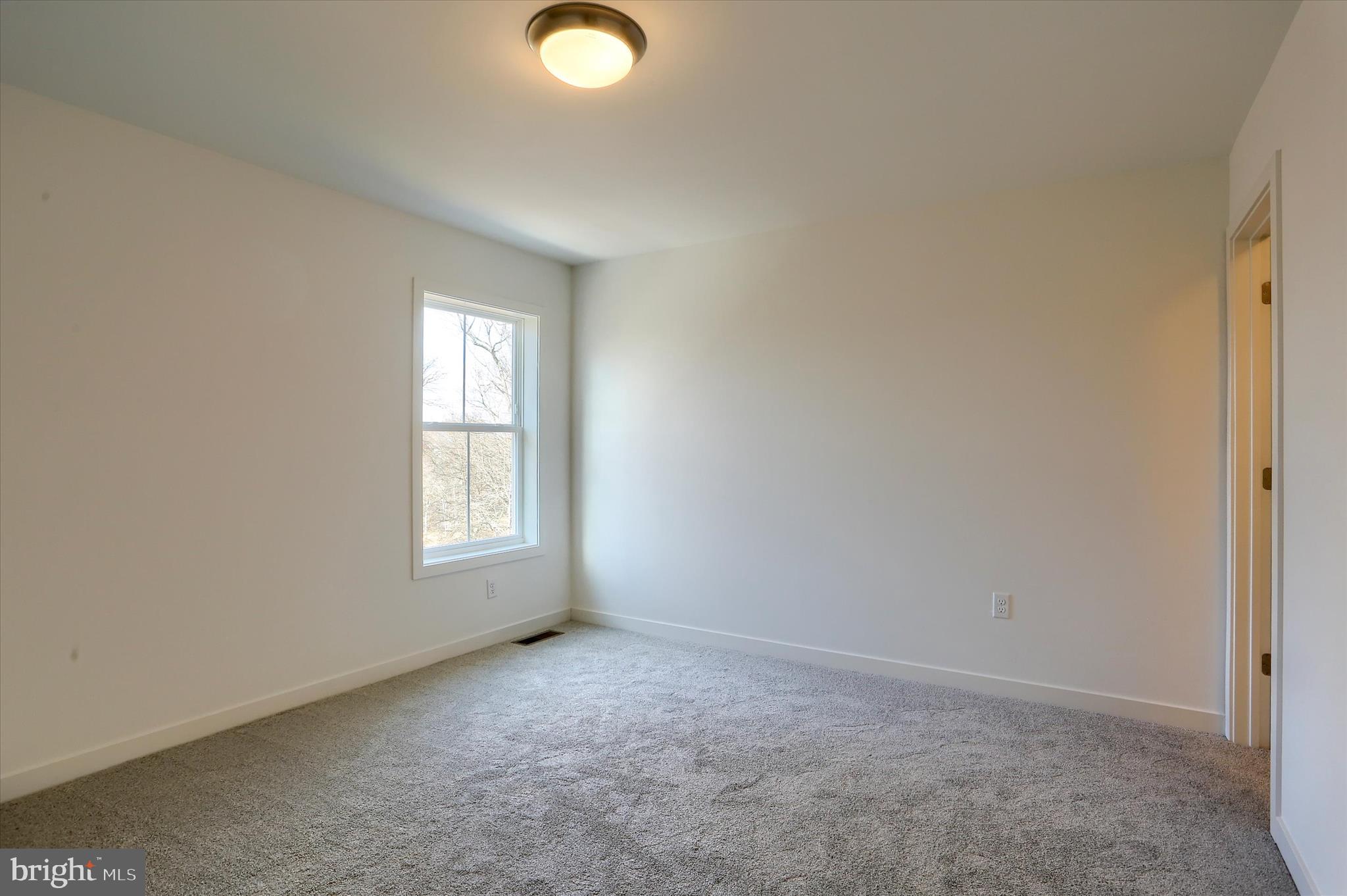 ROCKVILLE ESTATES - Residential