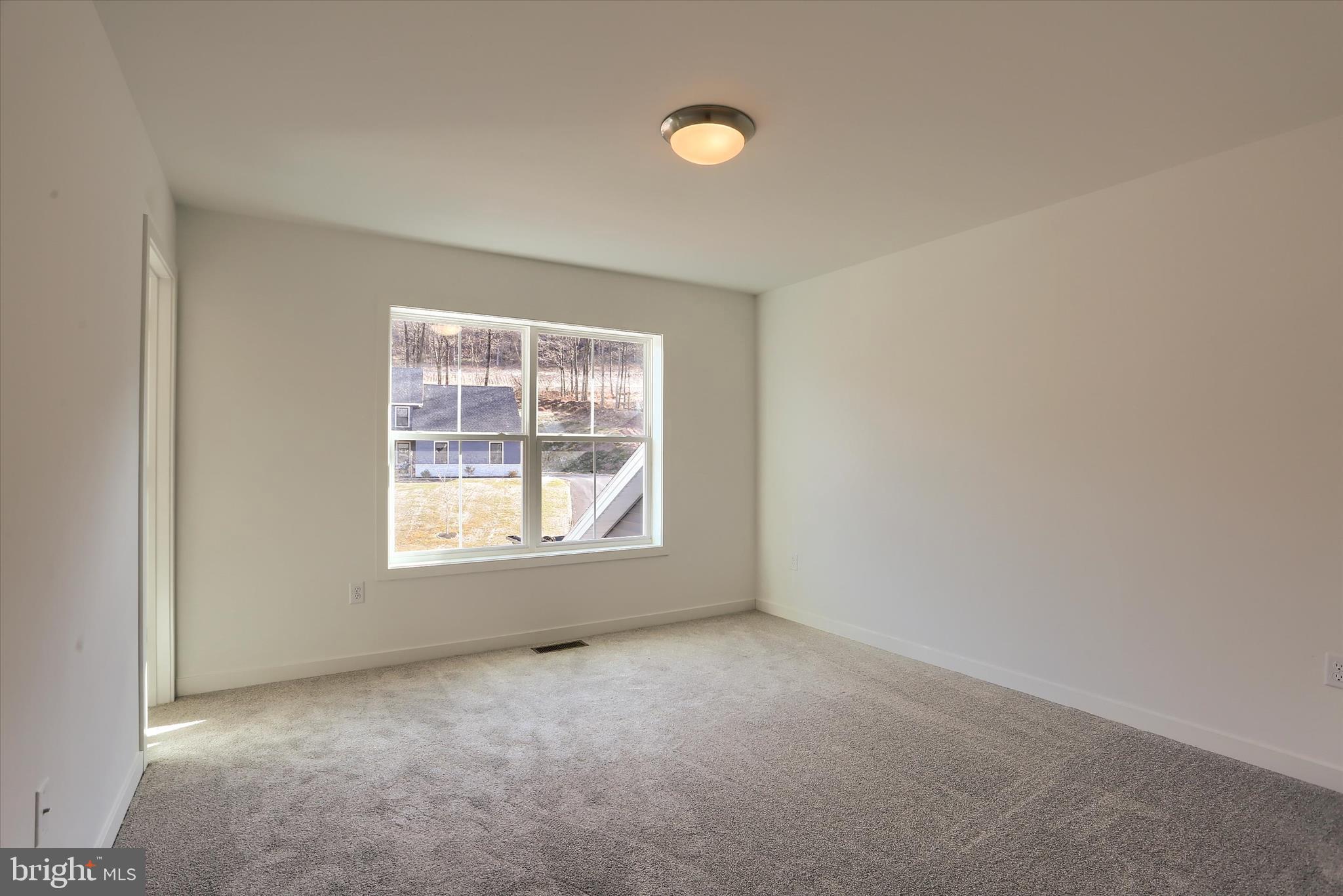 ROCKVILLE ESTATES - Residential