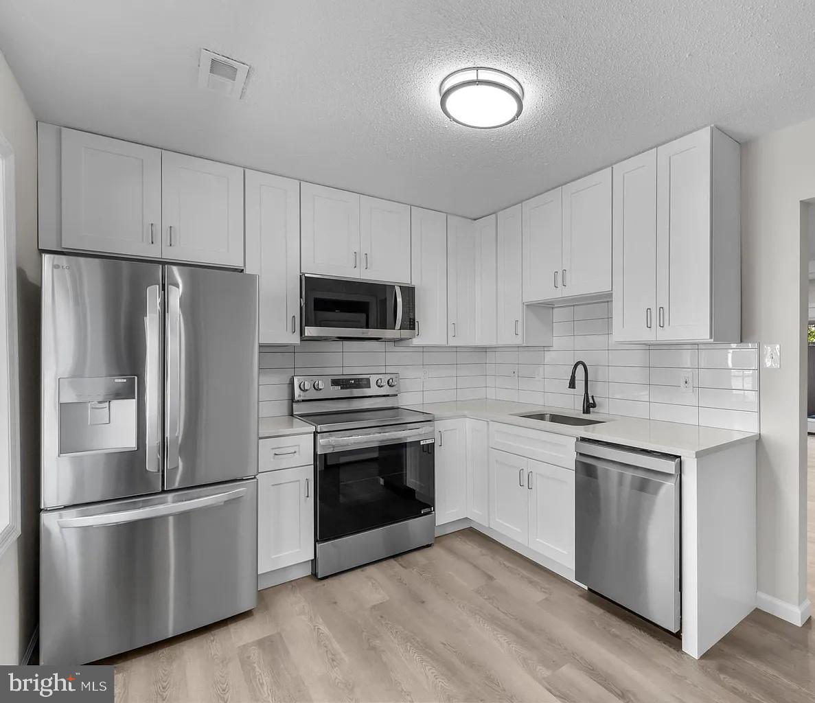 MANASSAS PARK VILLAGE - Residential Lease