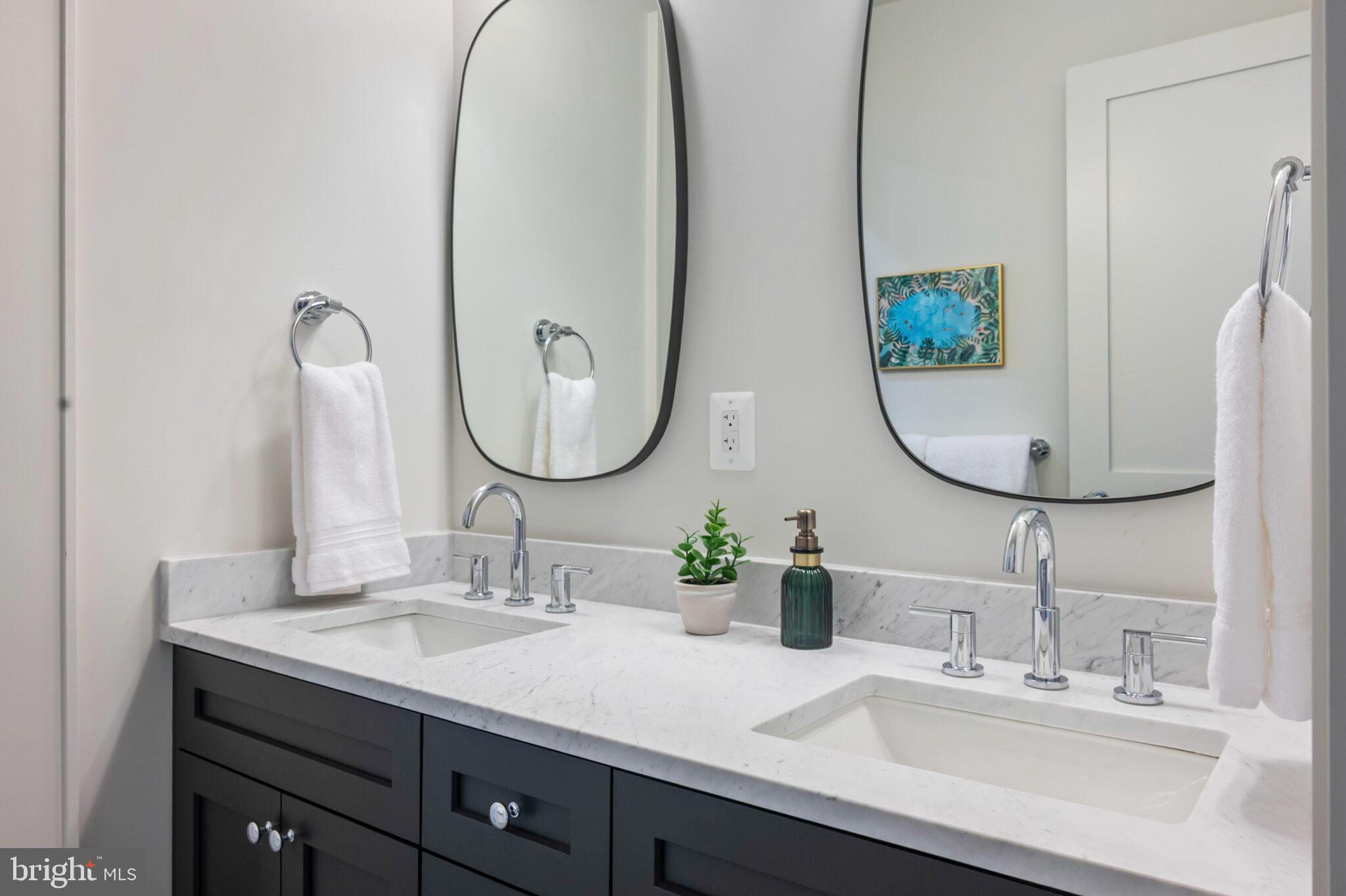 DEL RAY - Residential