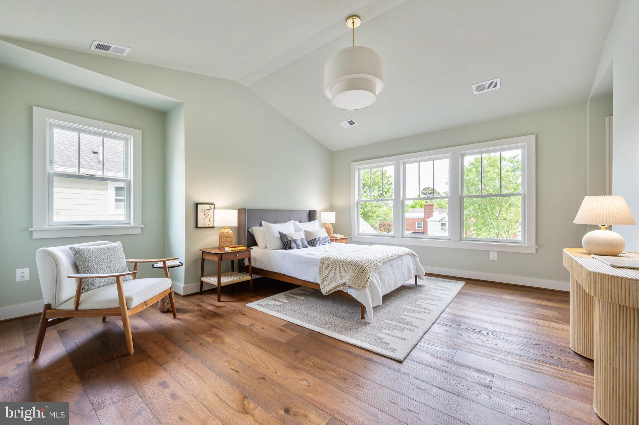 DEL RAY - Residential