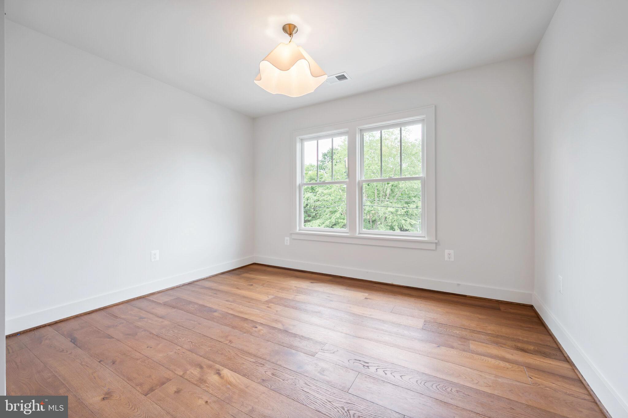 DEL RAY - Residential