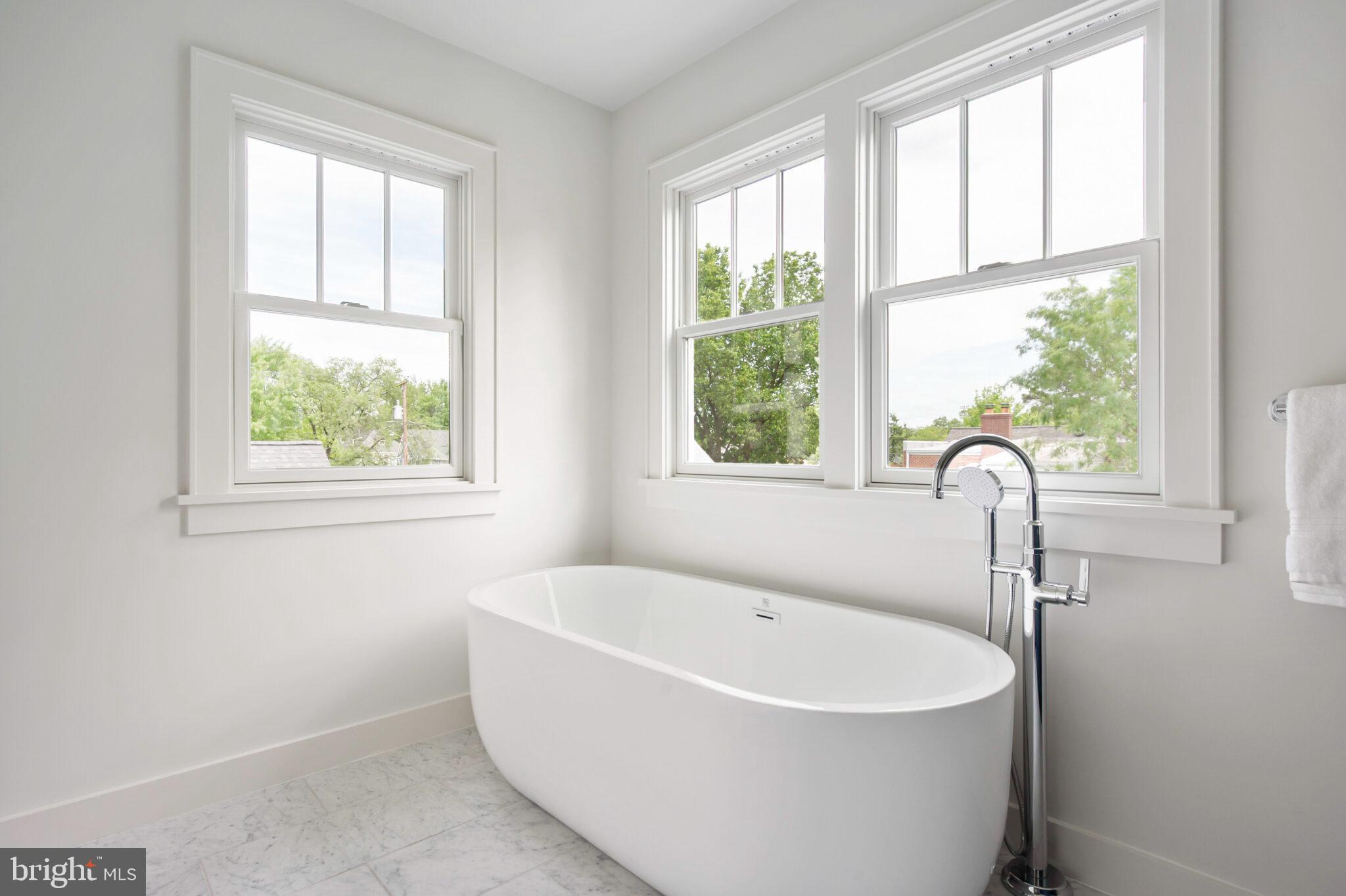 DEL RAY - Residential