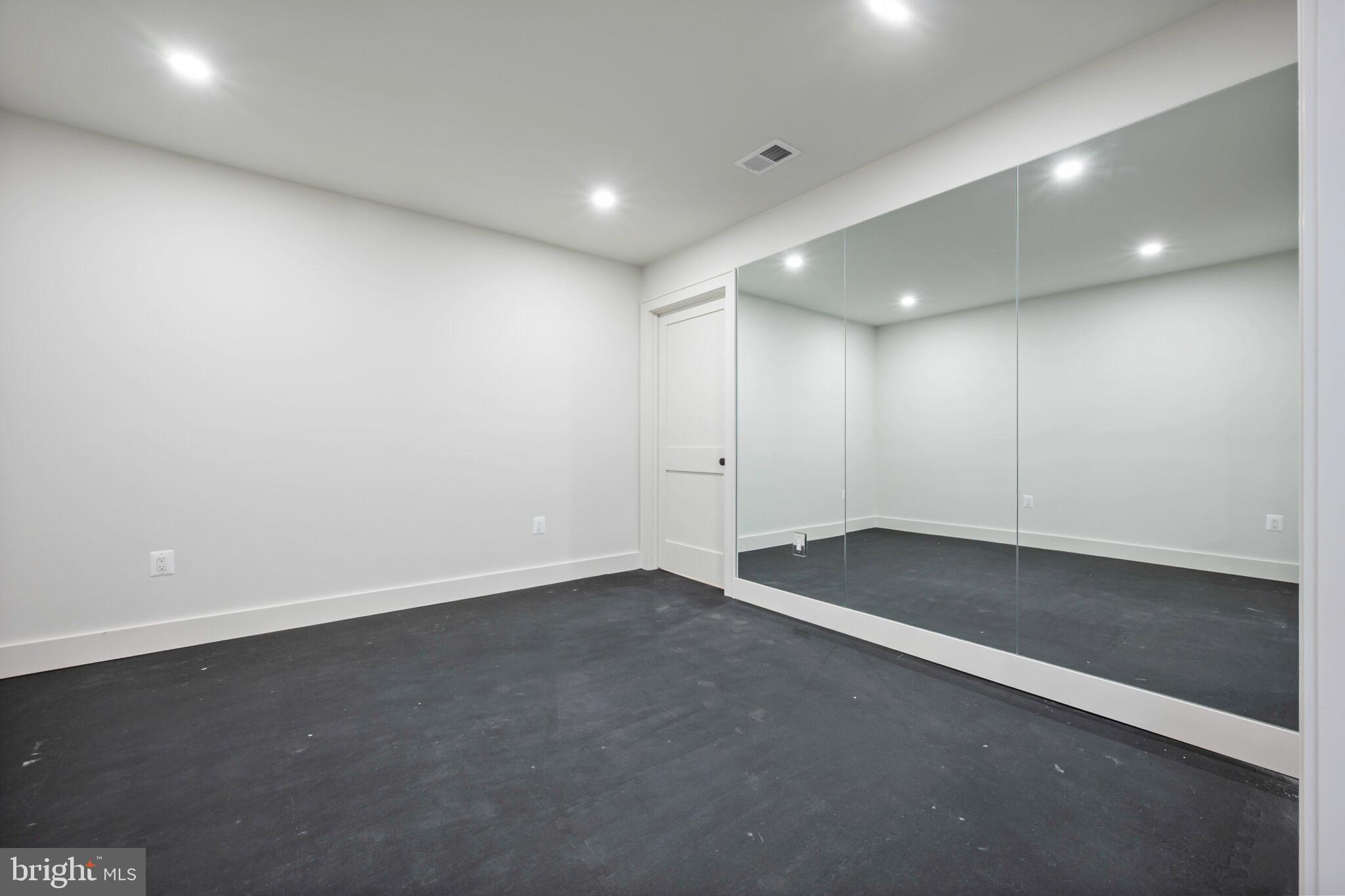 DEL RAY - Residential