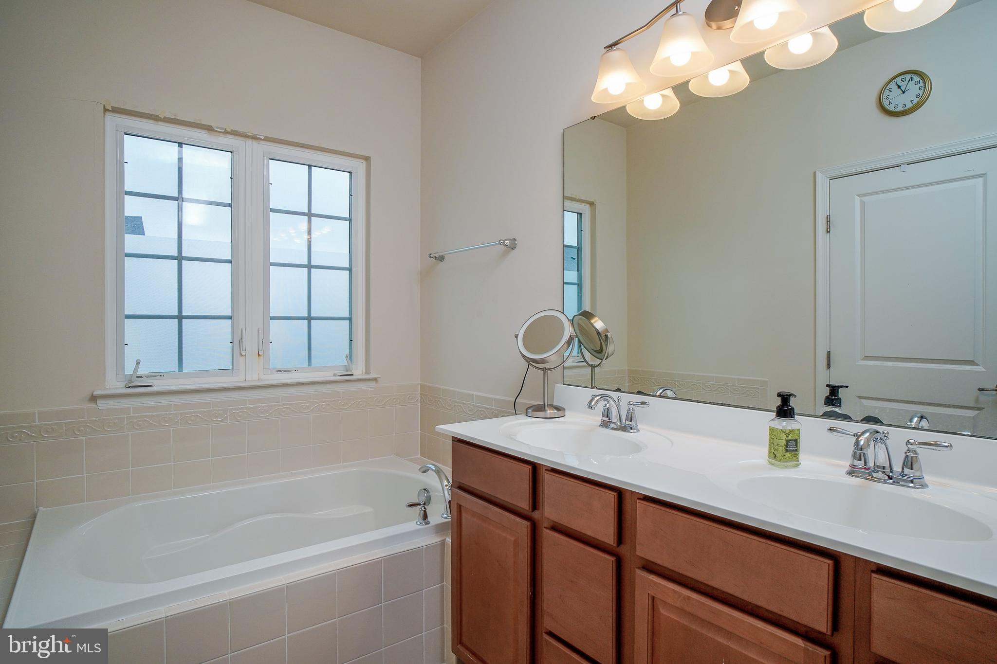 ADDISON ROAD SOUTH - Residential